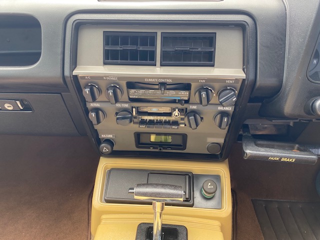 1982 FORD FAIRMONT XE GHIA SEDAN 