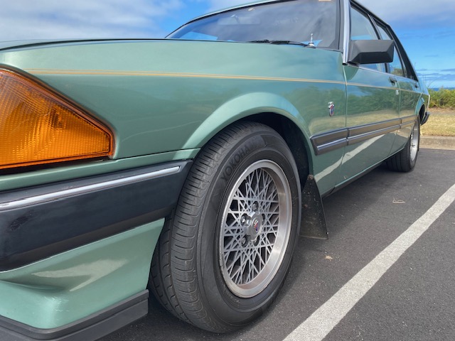1982 FORD FAIRMONT XE GHIA SEDAN 