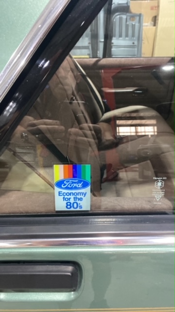 1982 FORD FAIRMONT XE GHIA SEDAN 