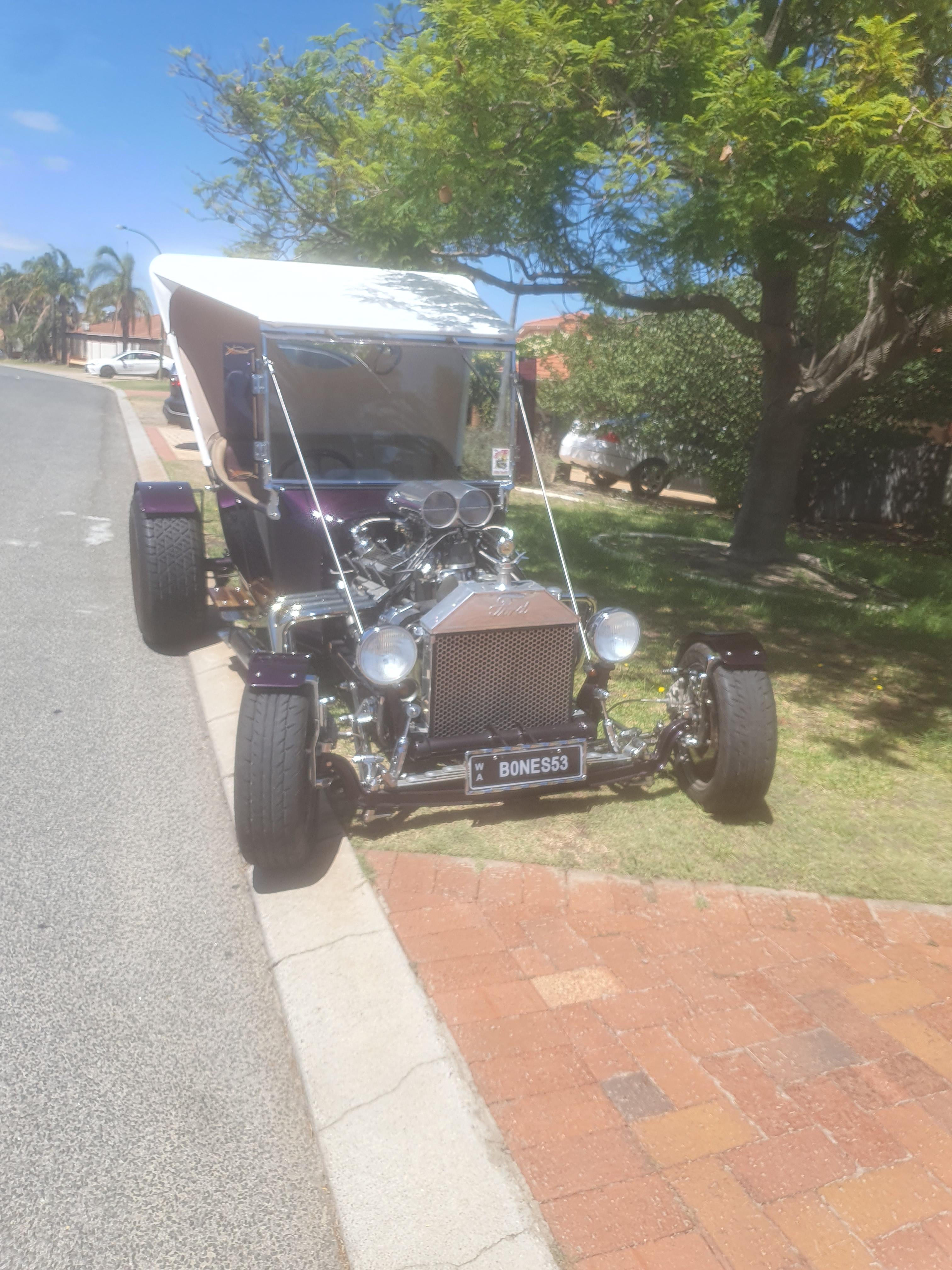 1923 FORD T BUCKET AUTOMATIC CONVERTIBLE HOT ROD