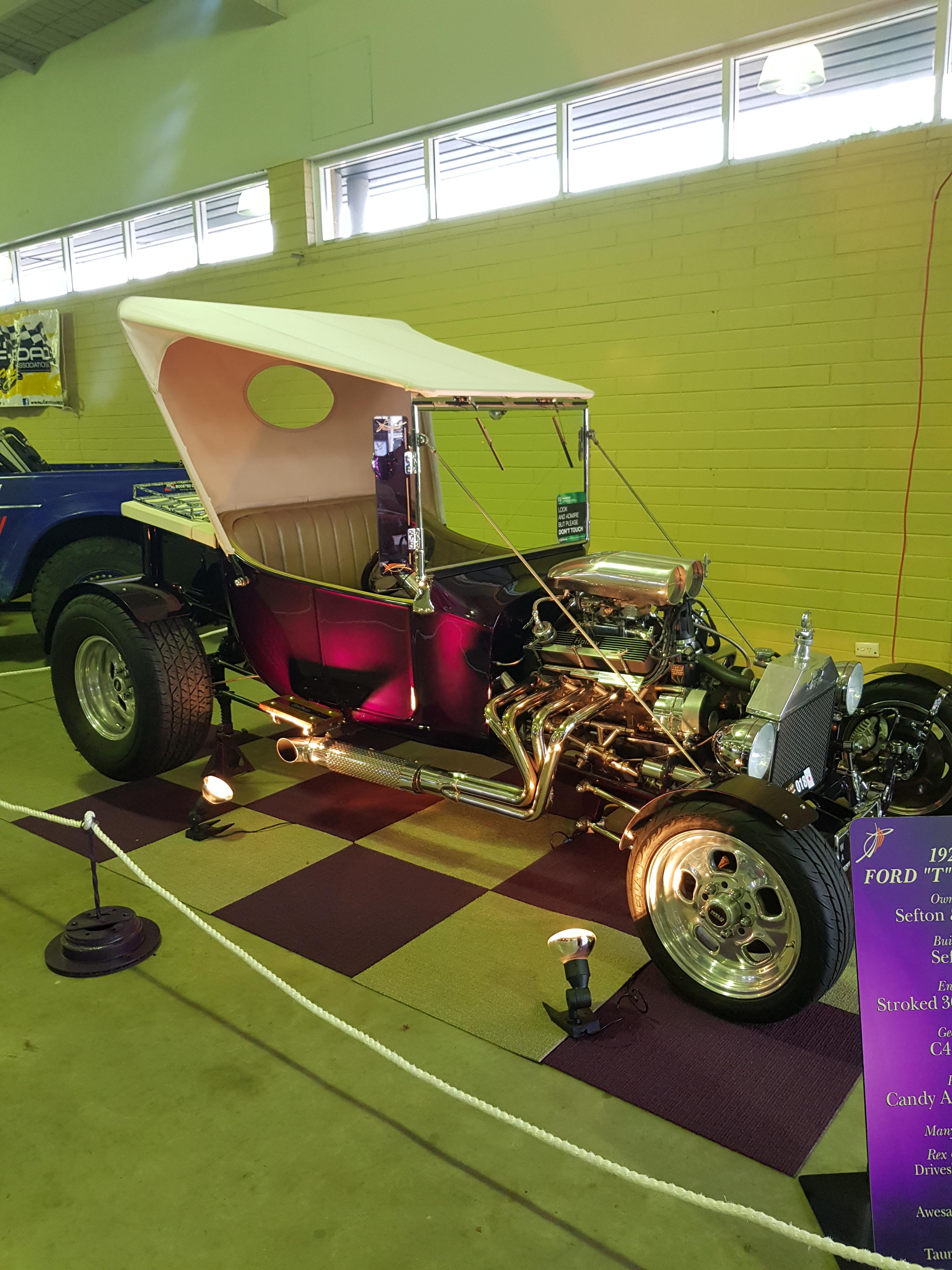 1923 FORD T BUCKET AUTOMATIC CONVERTIBLE HOT ROD