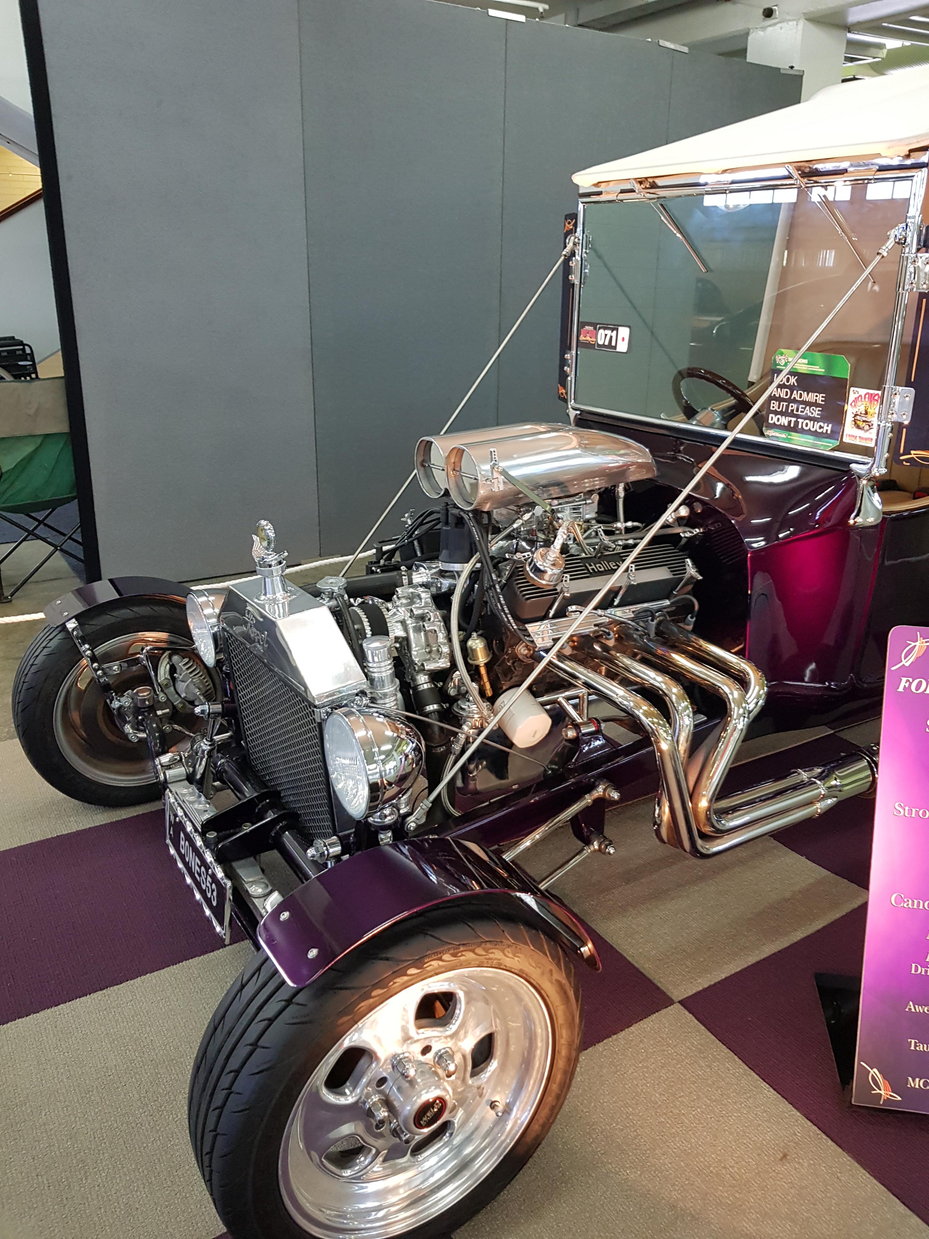 1923 FORD T BUCKET AUTOMATIC CONVERTIBLE HOT ROD