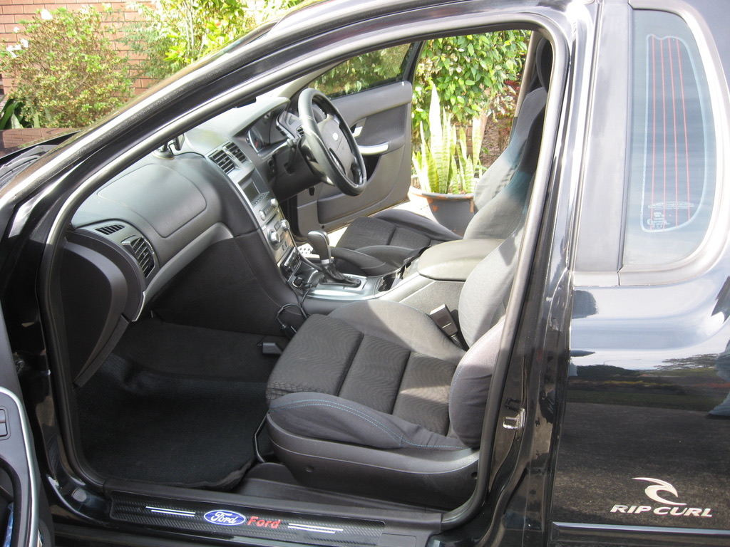 2007 FORD FALCON BF XR8 RIP CURL UTILITY