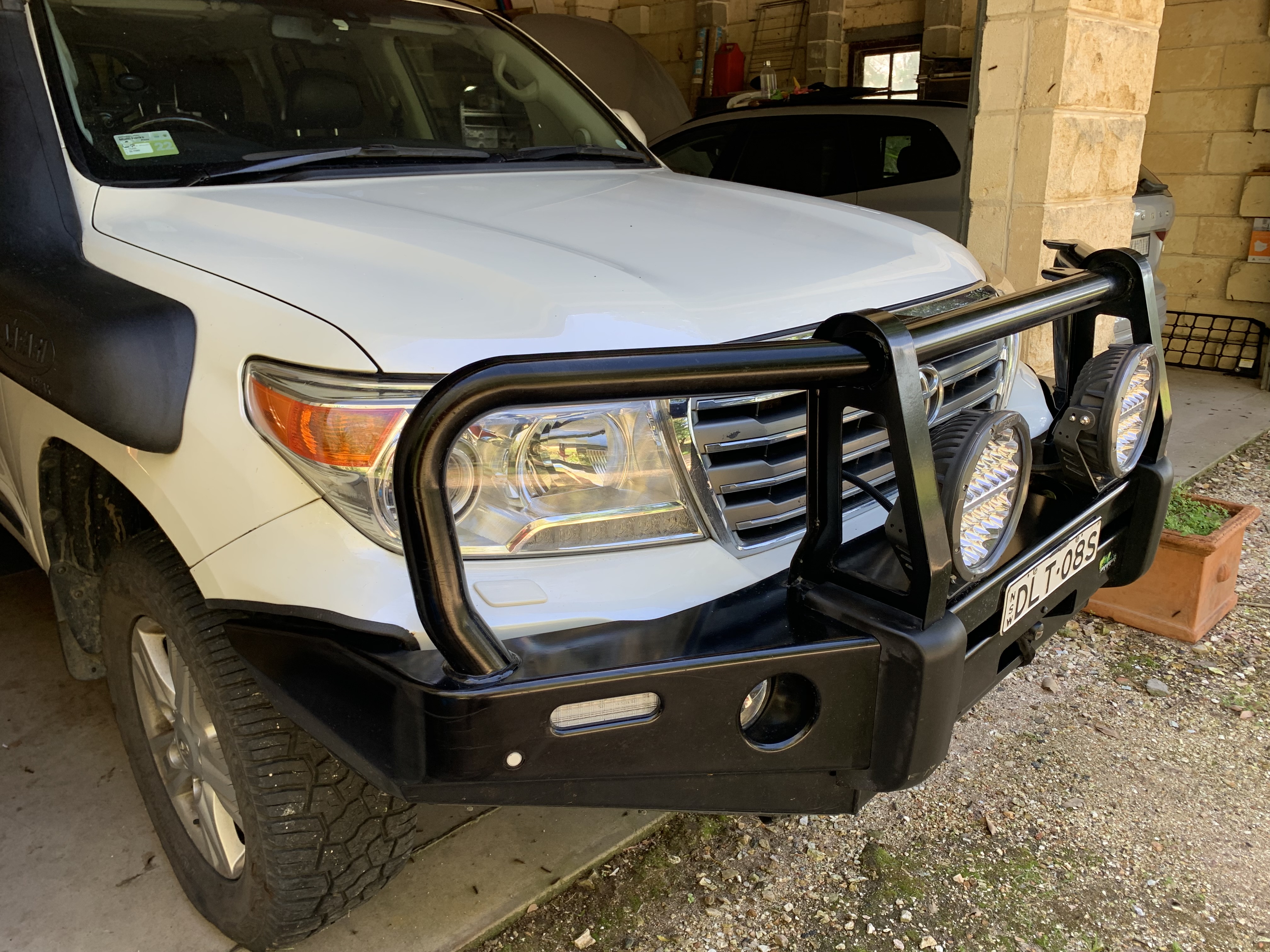 2015 TOYOTA LANDCRUISER VDJ200R MY13 SAHARA (4x4) 6 SP AUTOMATIC 4D WAGON 