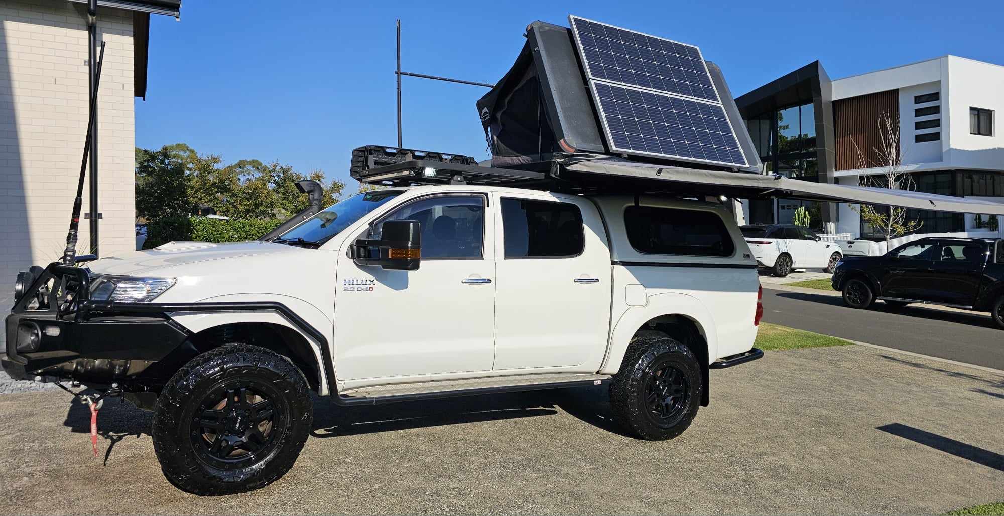 2015 TOYOTA HILUX GGN15R MY14 SR5 5 SP AUTOMATIC DUAL CAB P/UP