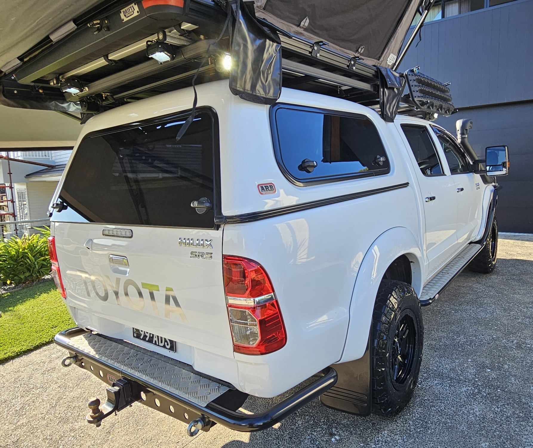 2015 TOYOTA HILUX GGN15R MY14 SR5 5 SP AUTOMATIC DUAL CAB P/UP