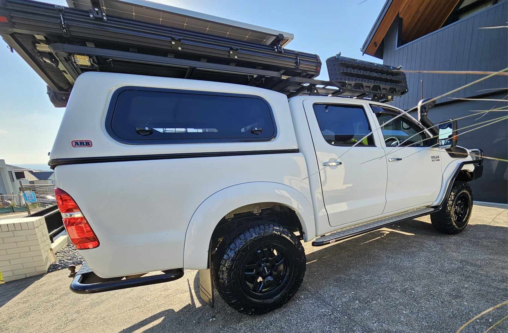 2015 TOYOTA HILUX GGN15R MY14 SR5 5 SP AUTOMATIC DUAL CAB P/UP