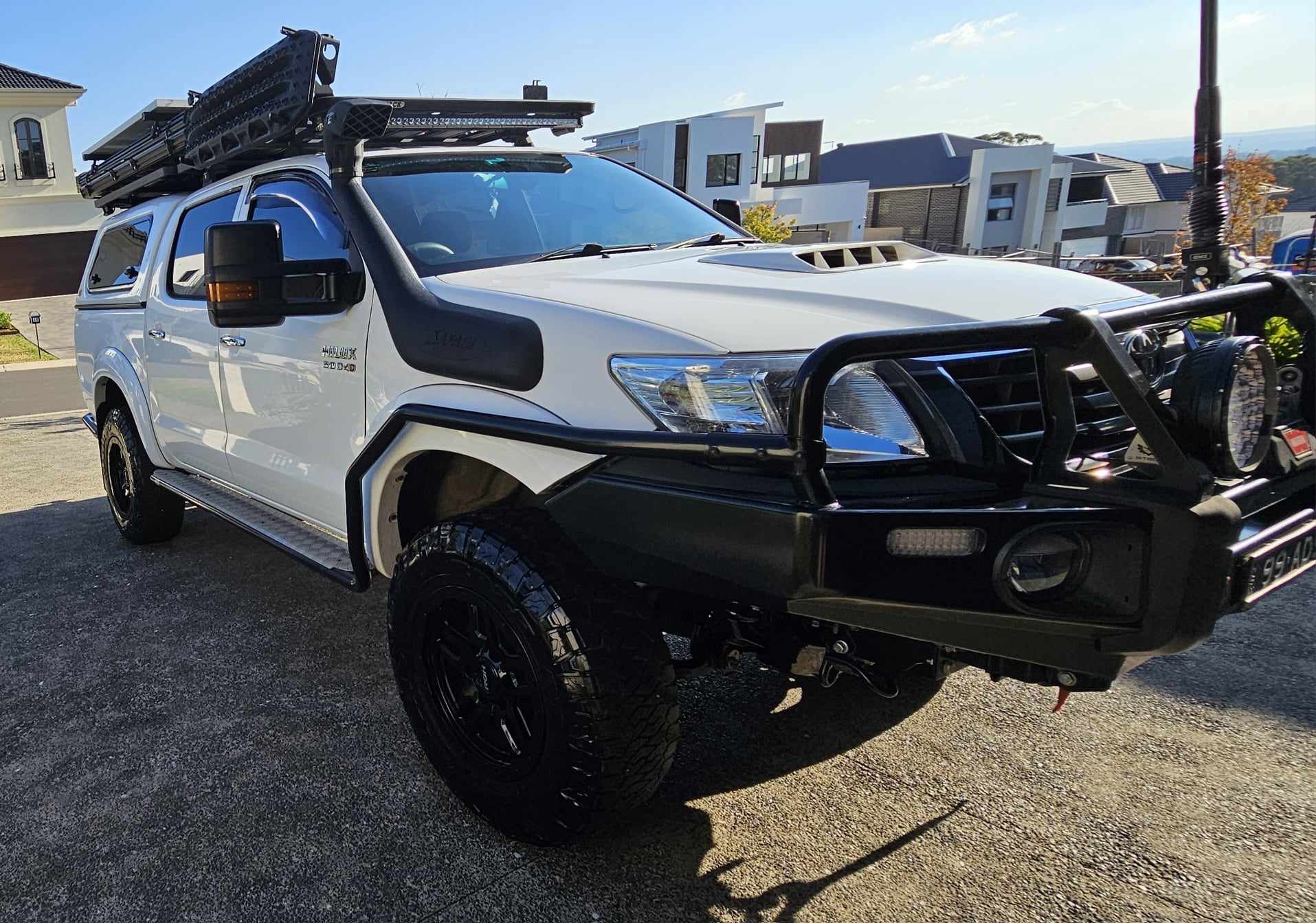 2015 TOYOTA HILUX GGN15R MY14 SR5 5 SP AUTOMATIC DUAL CAB P/UP