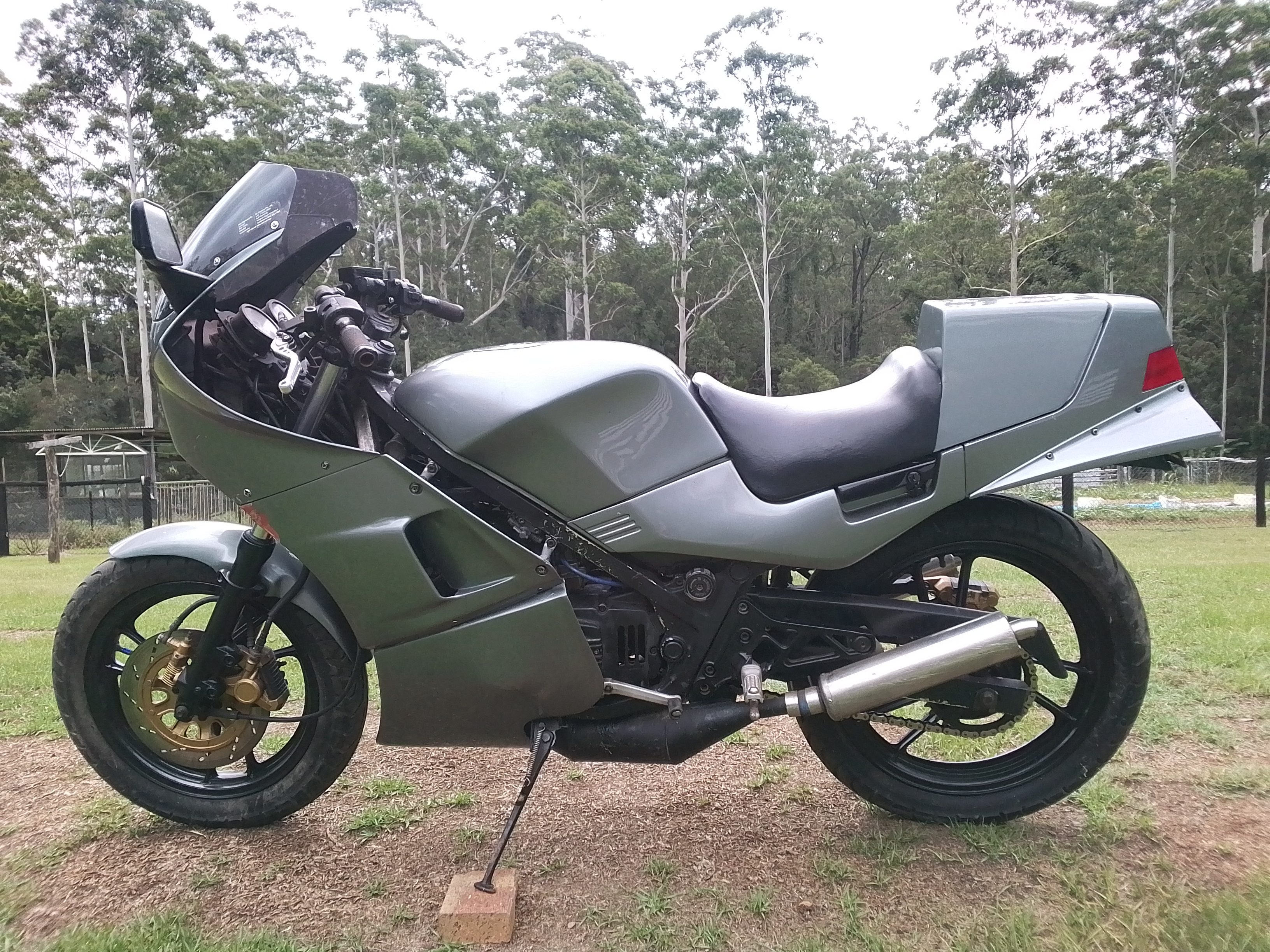 1983 SUZUKI RG 250 ROAD