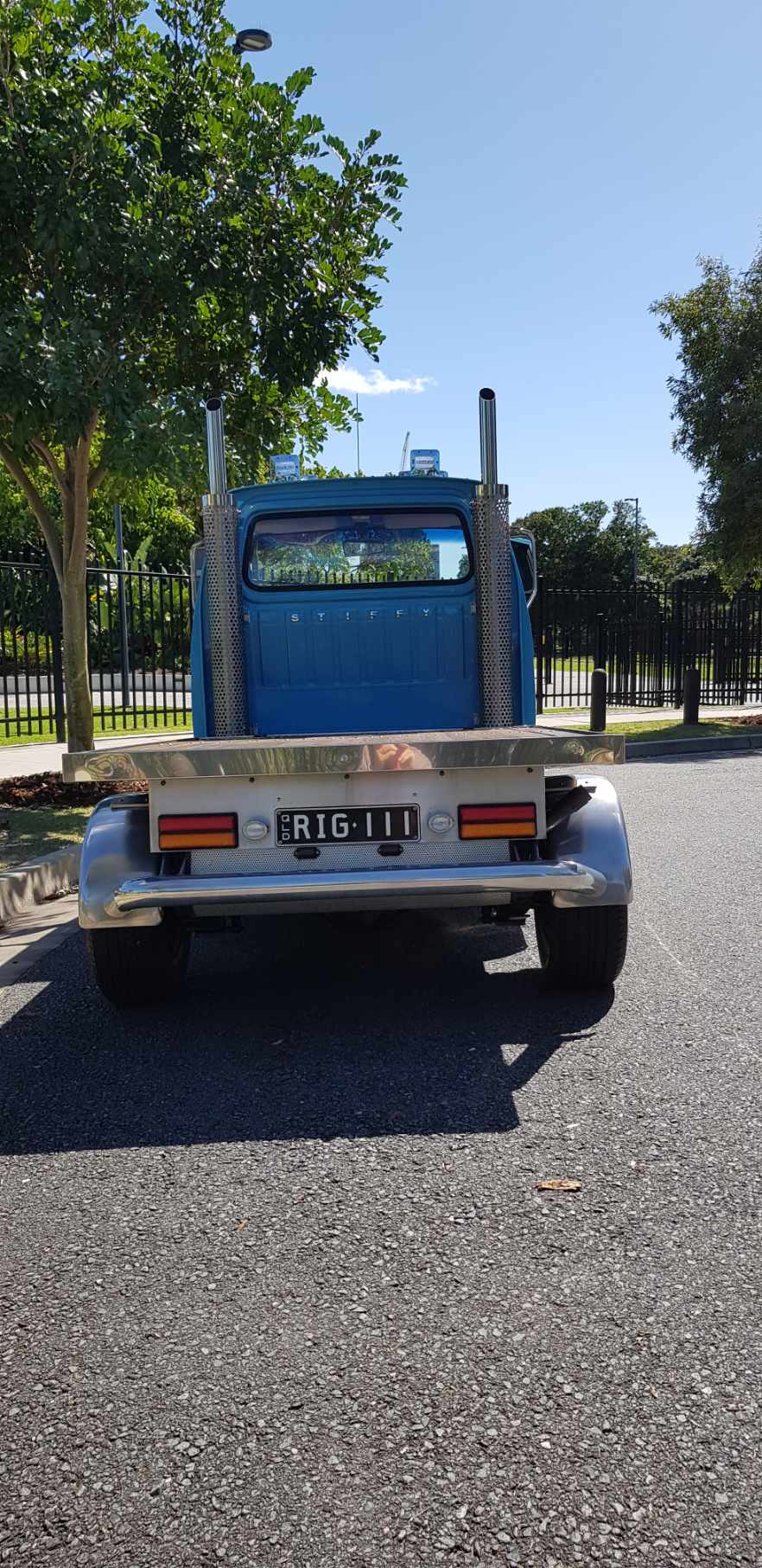 1986 ICV CUSTOM MINI TRAY TRUCK