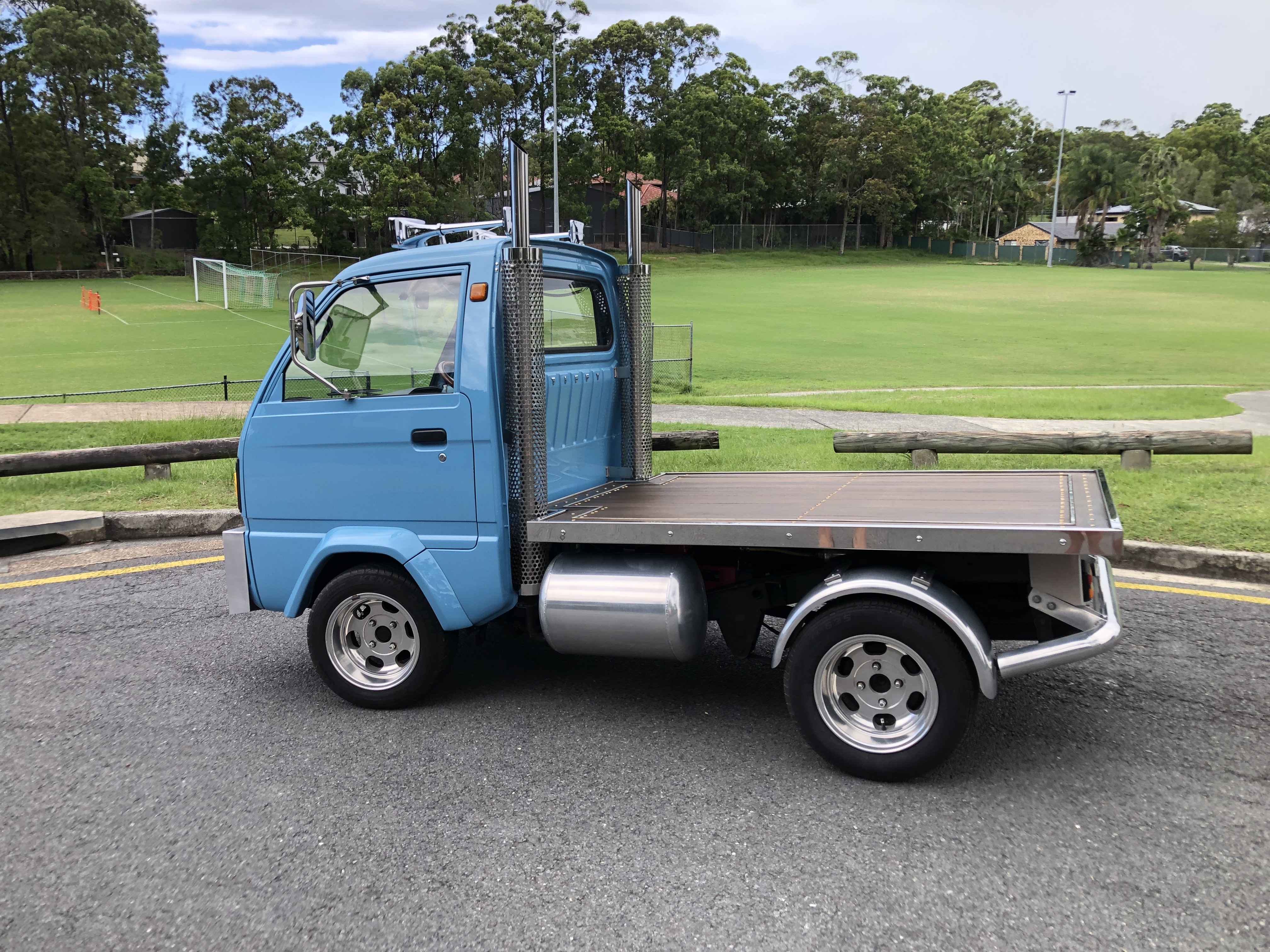 1986 ICV CUSTOM MINI TRAY TRUCK