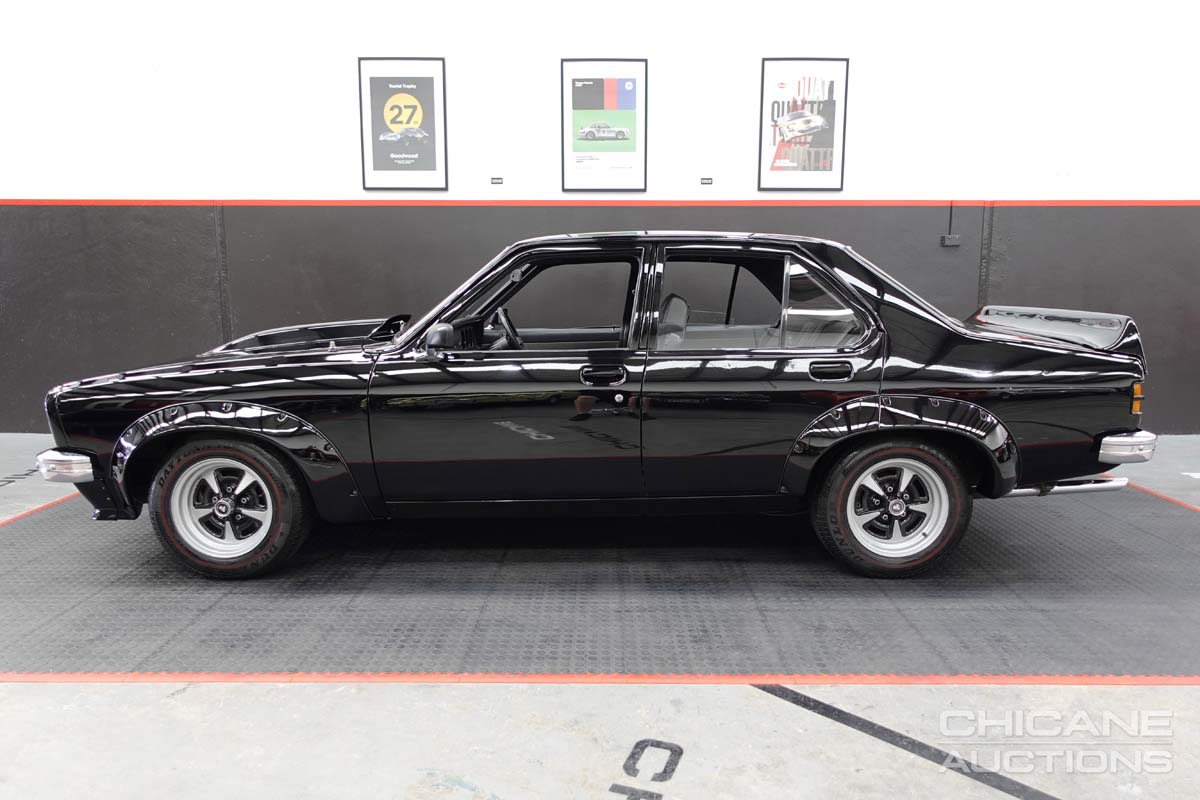 1977 HOLDEN TORANA SL/R 5000 A9X 4 SP MANUAL 4D SEDAN
