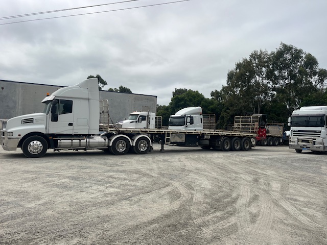 2014 IVECO POWERSTAR 7200 PRIME MOVER