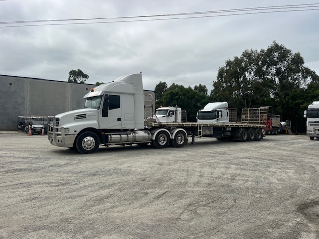 2014 IVECO POWERSTAR 7200 PRIME MOVER
