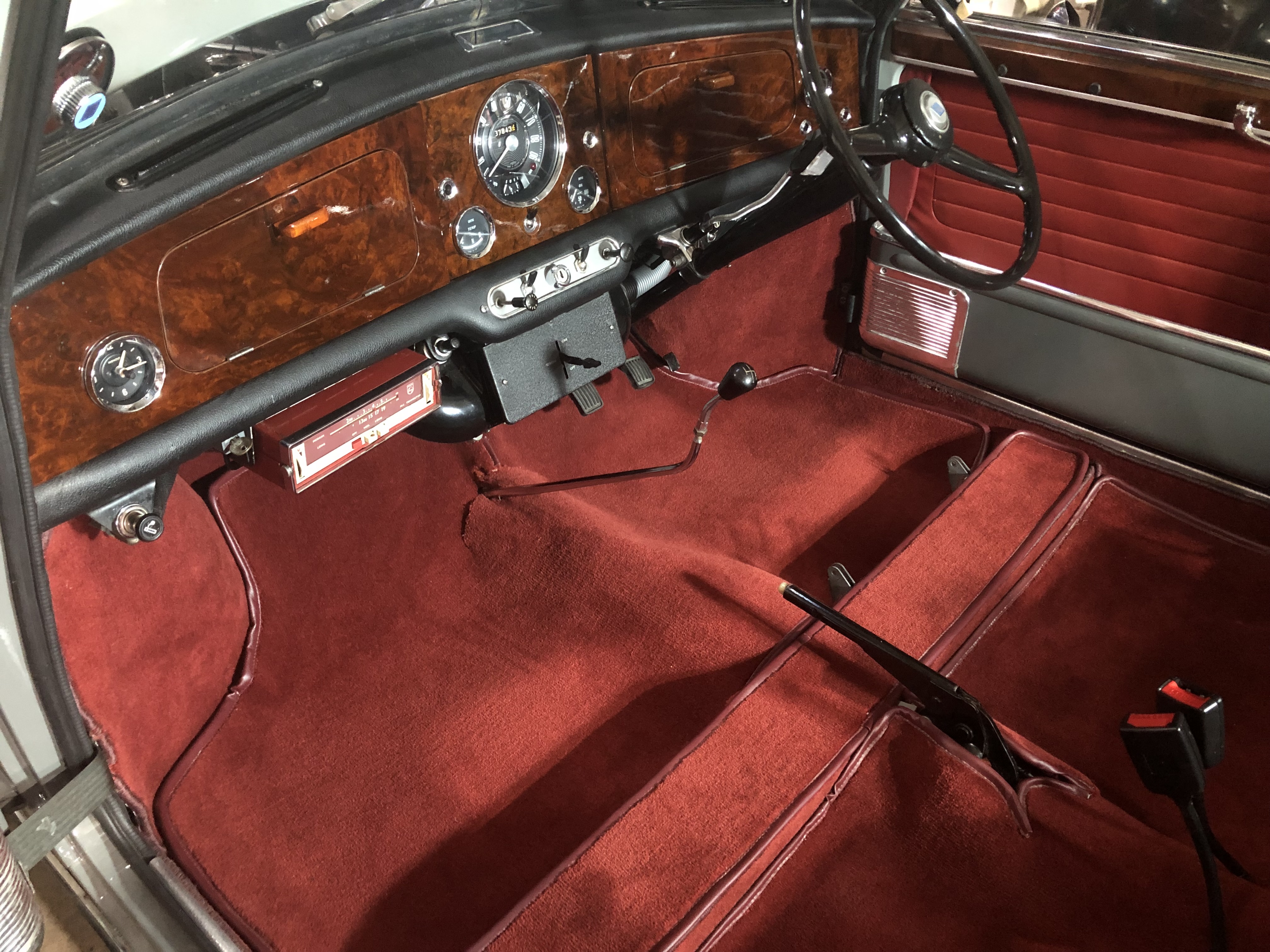 1964 MORRIS ELF Mk.2 2D SEDAN