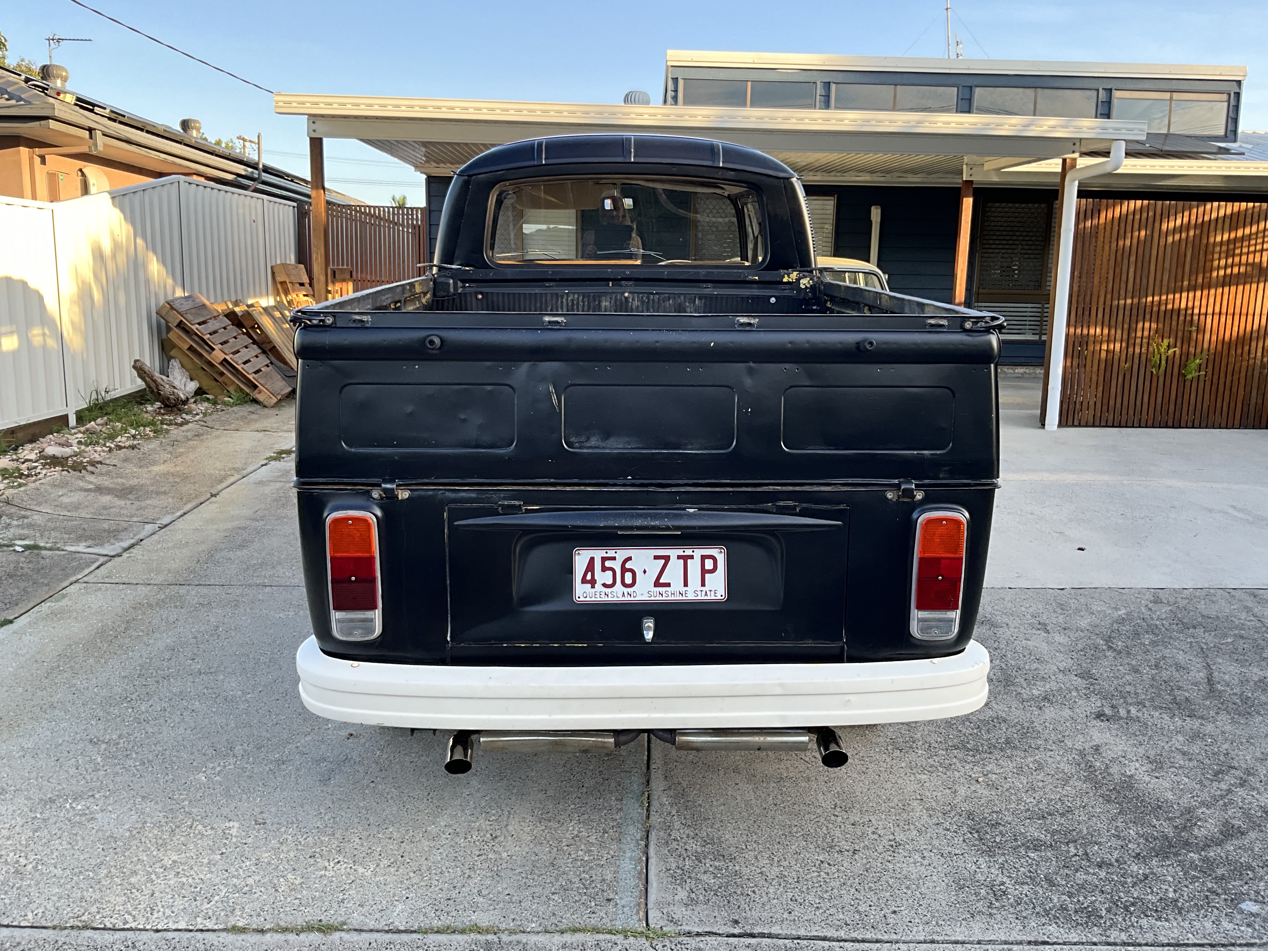 1976 VOLKSWAGEN COMBI DUAL CAB UTILITY