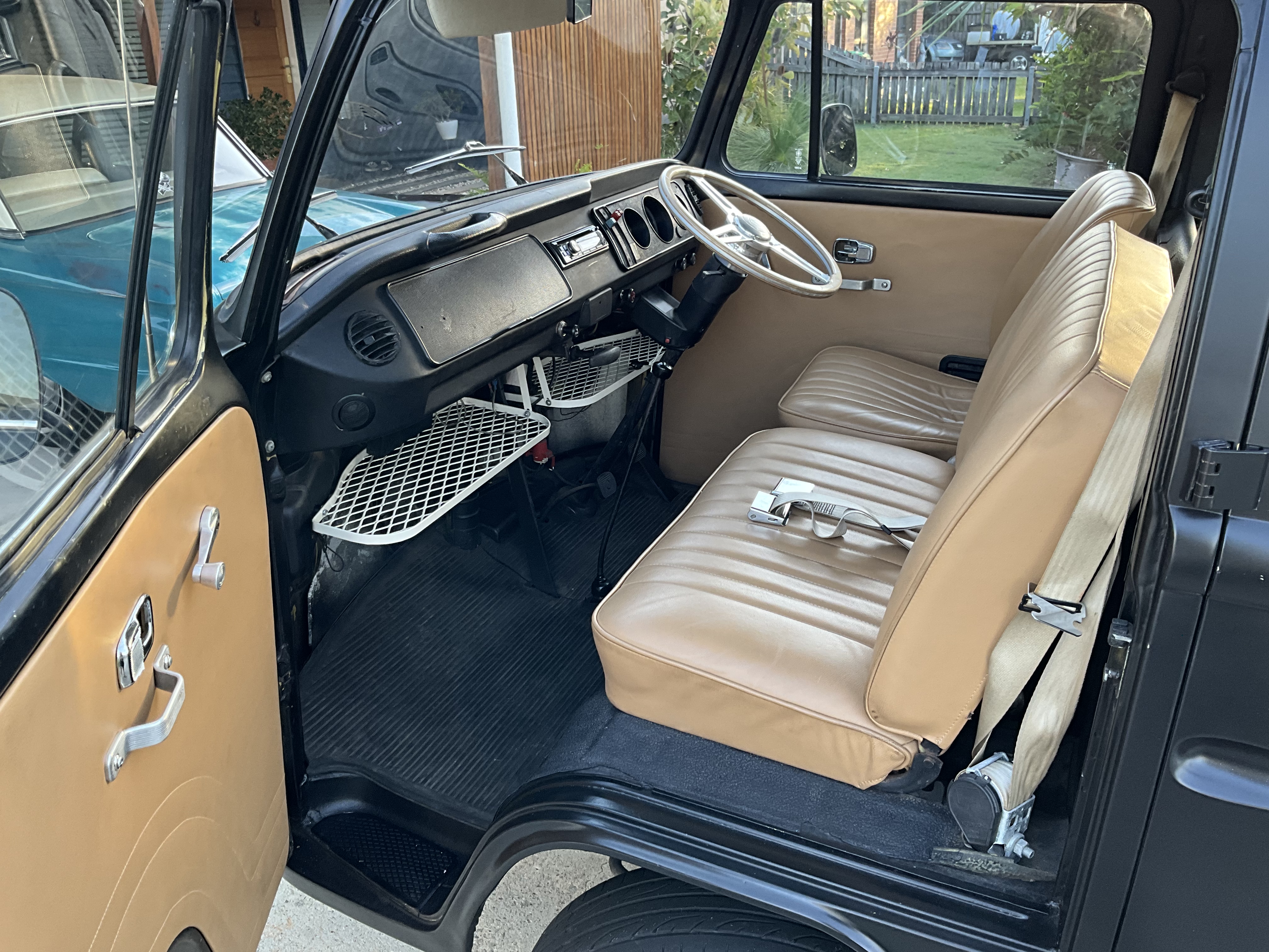 1976 VOLKSWAGEN COMBI DUAL CAB UTILITY