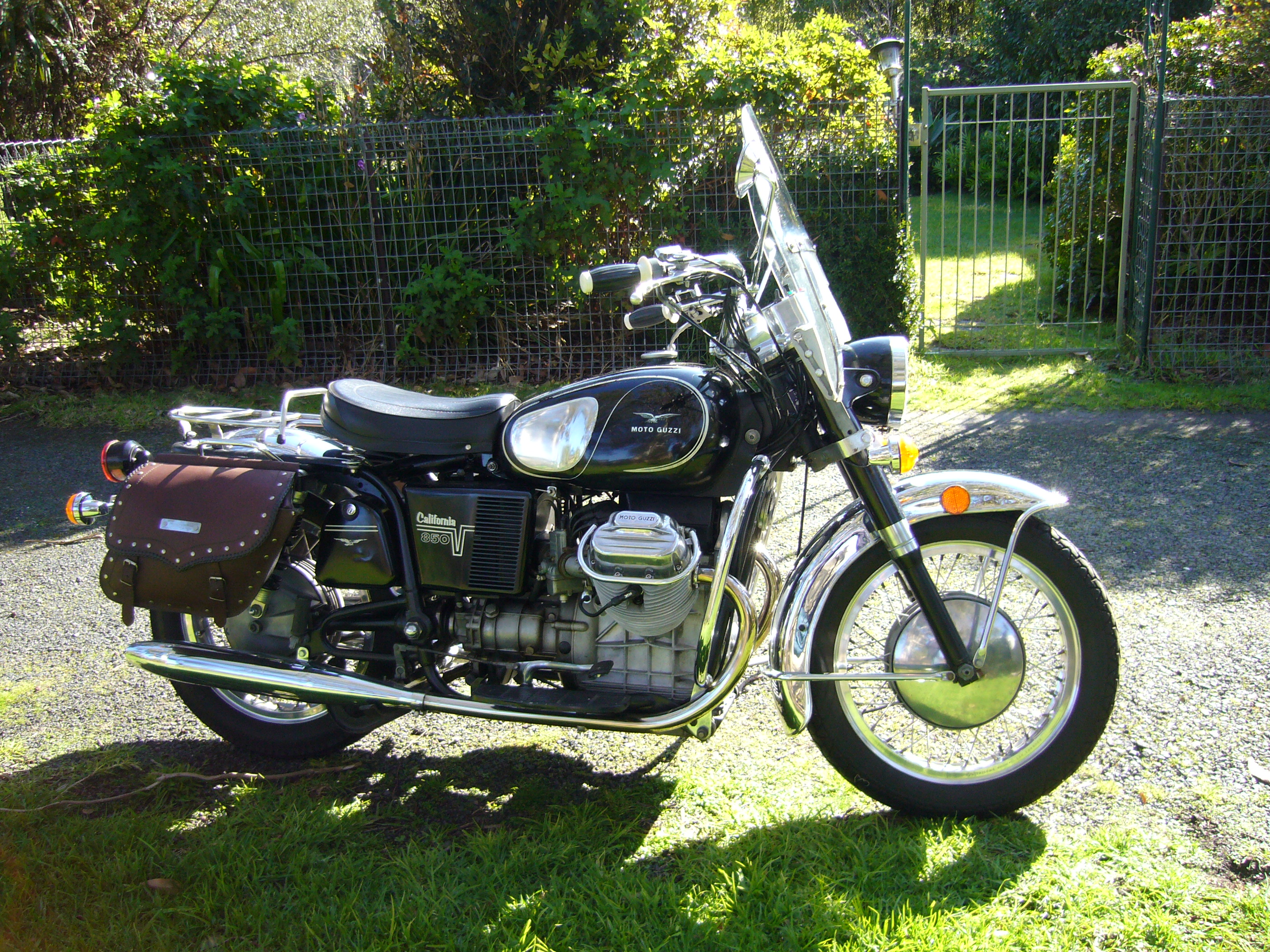 1973 MOTO GUZZI CALIFORNIA 850 POLICE CIVILIAN 