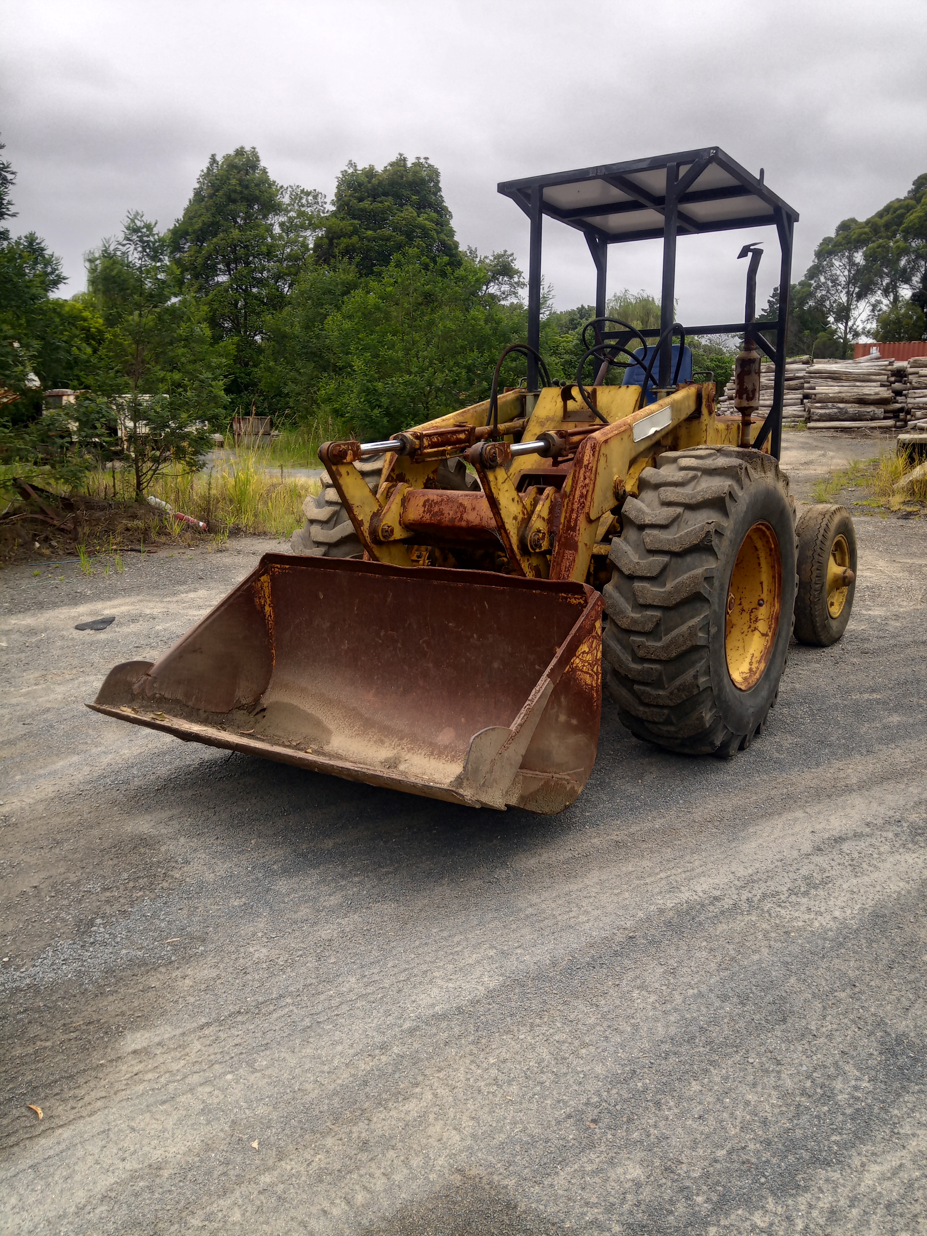 CHAMBERLAIN R1250 WHEEL LOADER