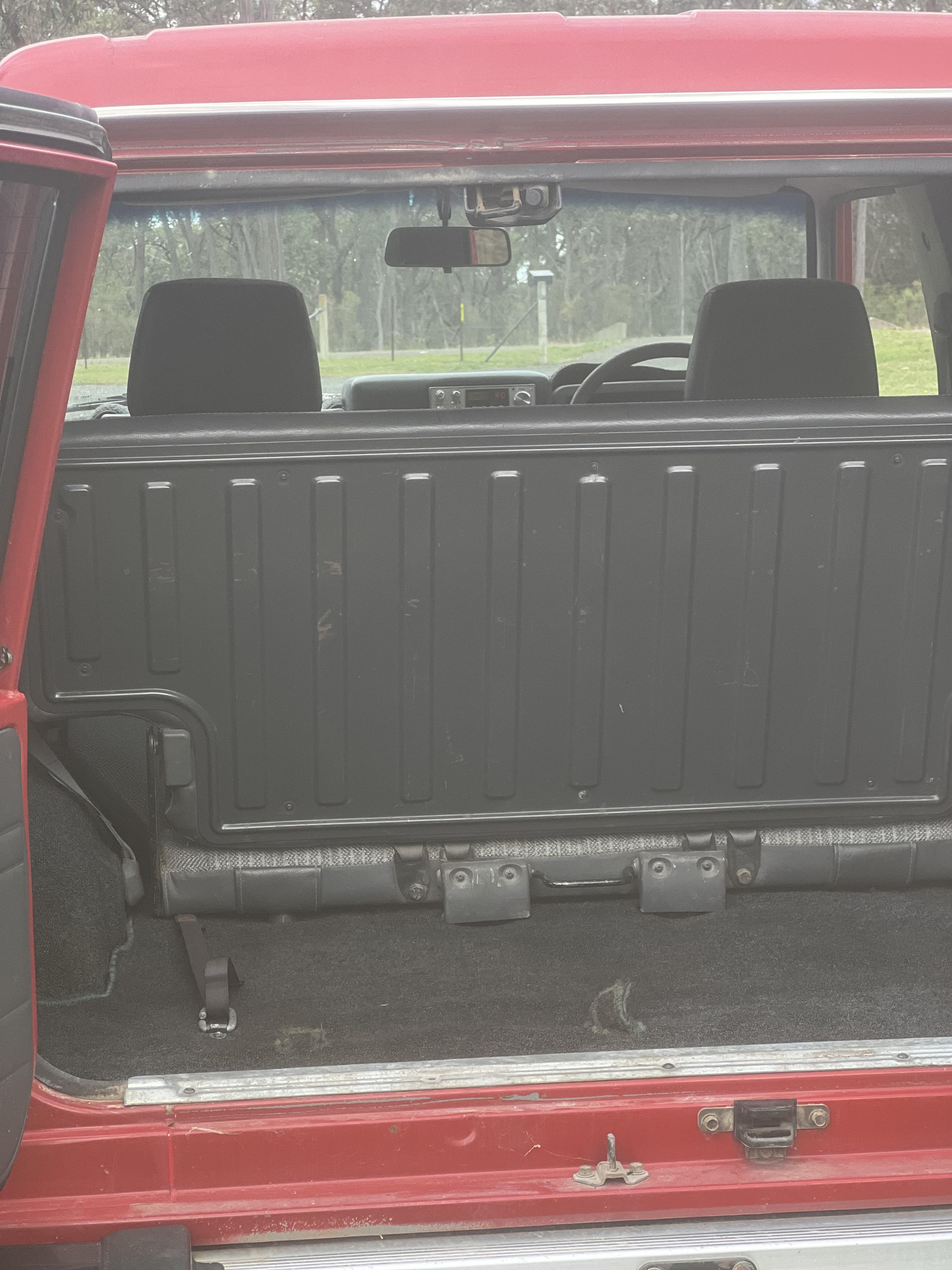 1990 FORD MAVERICK XLT (4x4) 5 SP MANUAL 4x4 2D HARDTOP