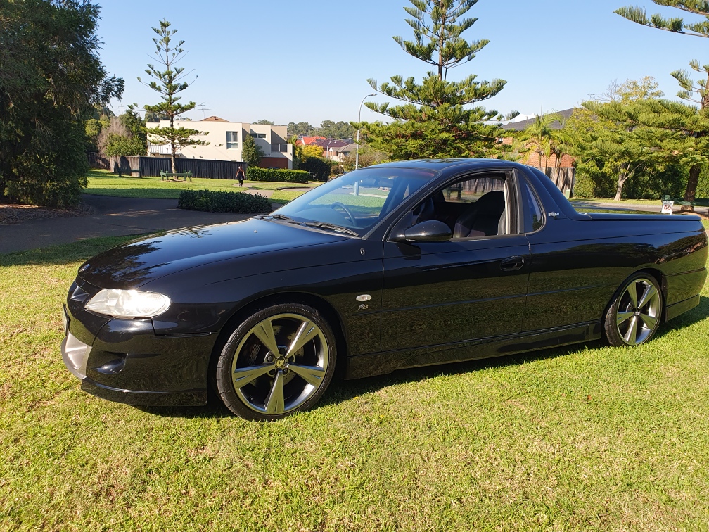 2001 HSV MALOO VUII R8 UTILITY