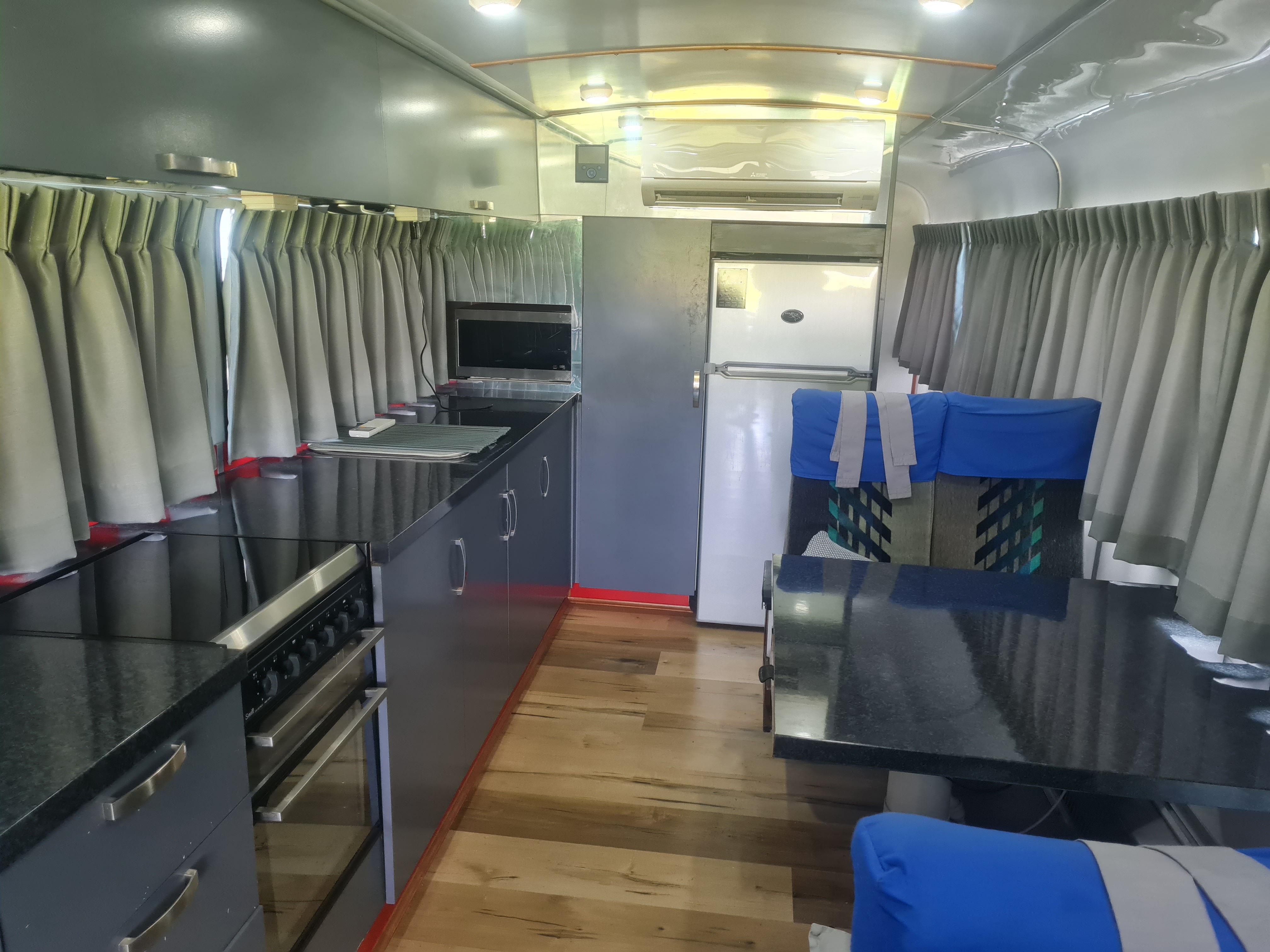 1982 GREYHOUND MCI MC9 BUS MOTORHOME