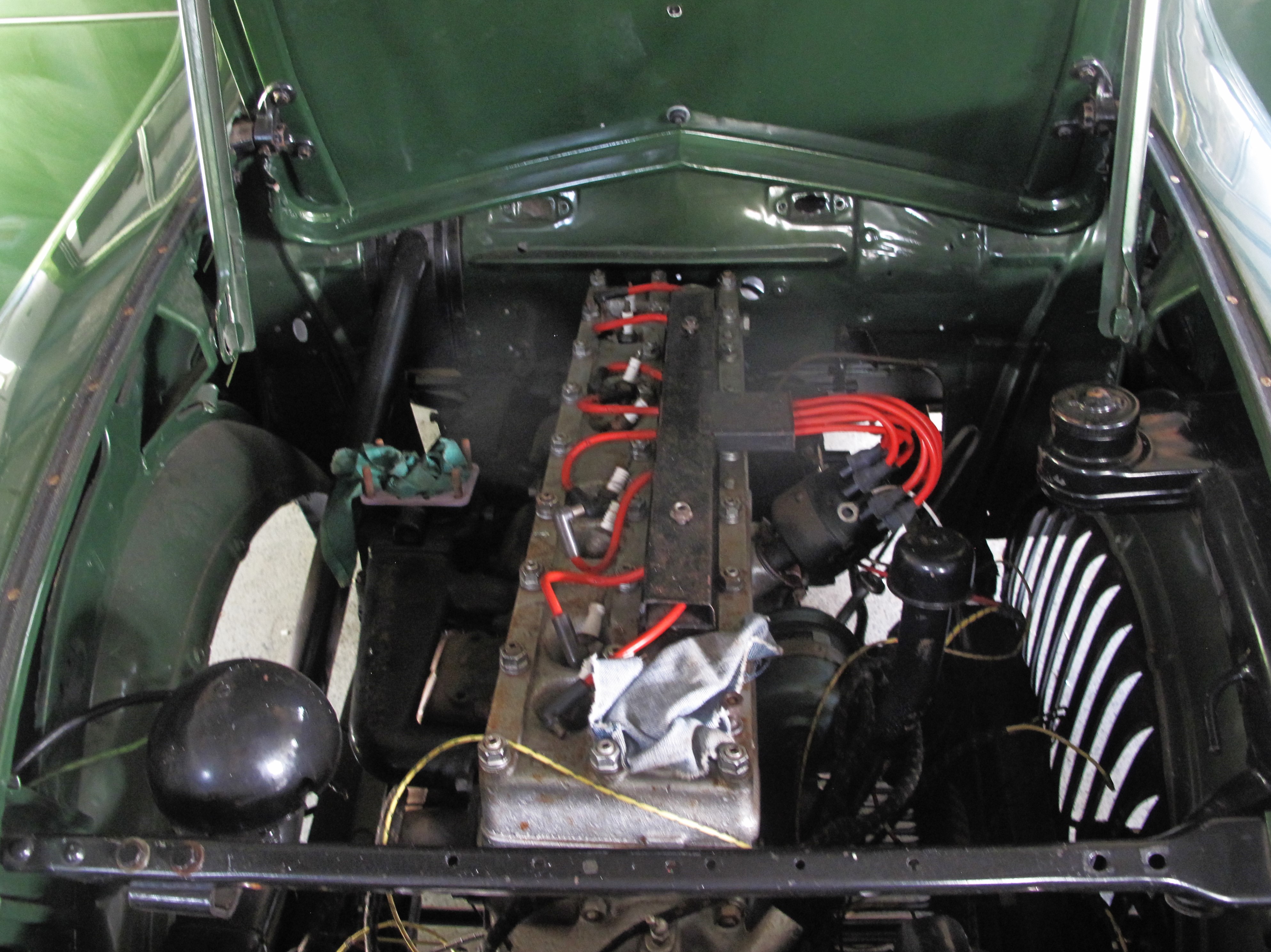 1934 CHYRSLER IMPERIAL AIRFLOW SEDAN