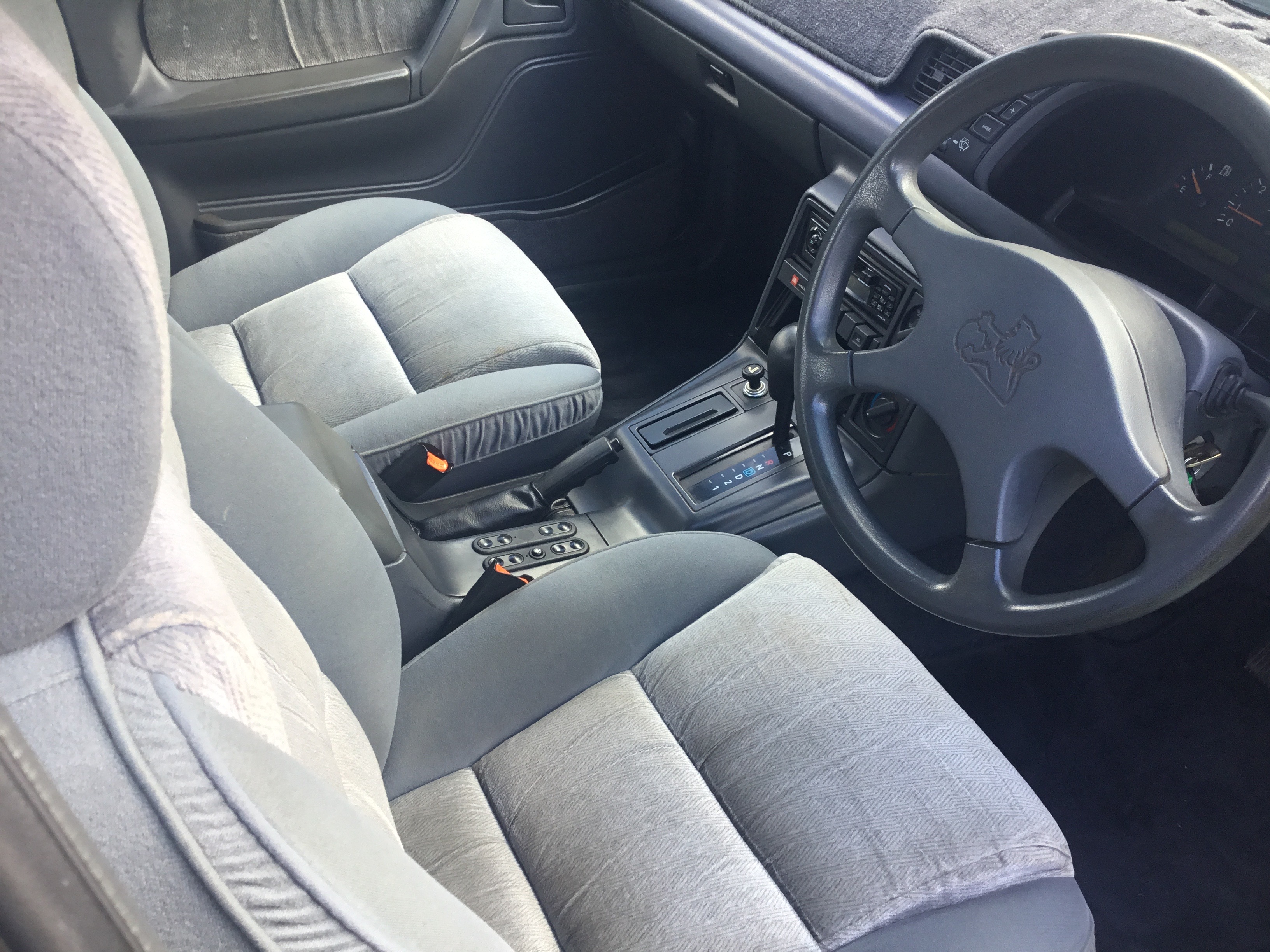1988 HOLDEN CALAIS VN SEDAN