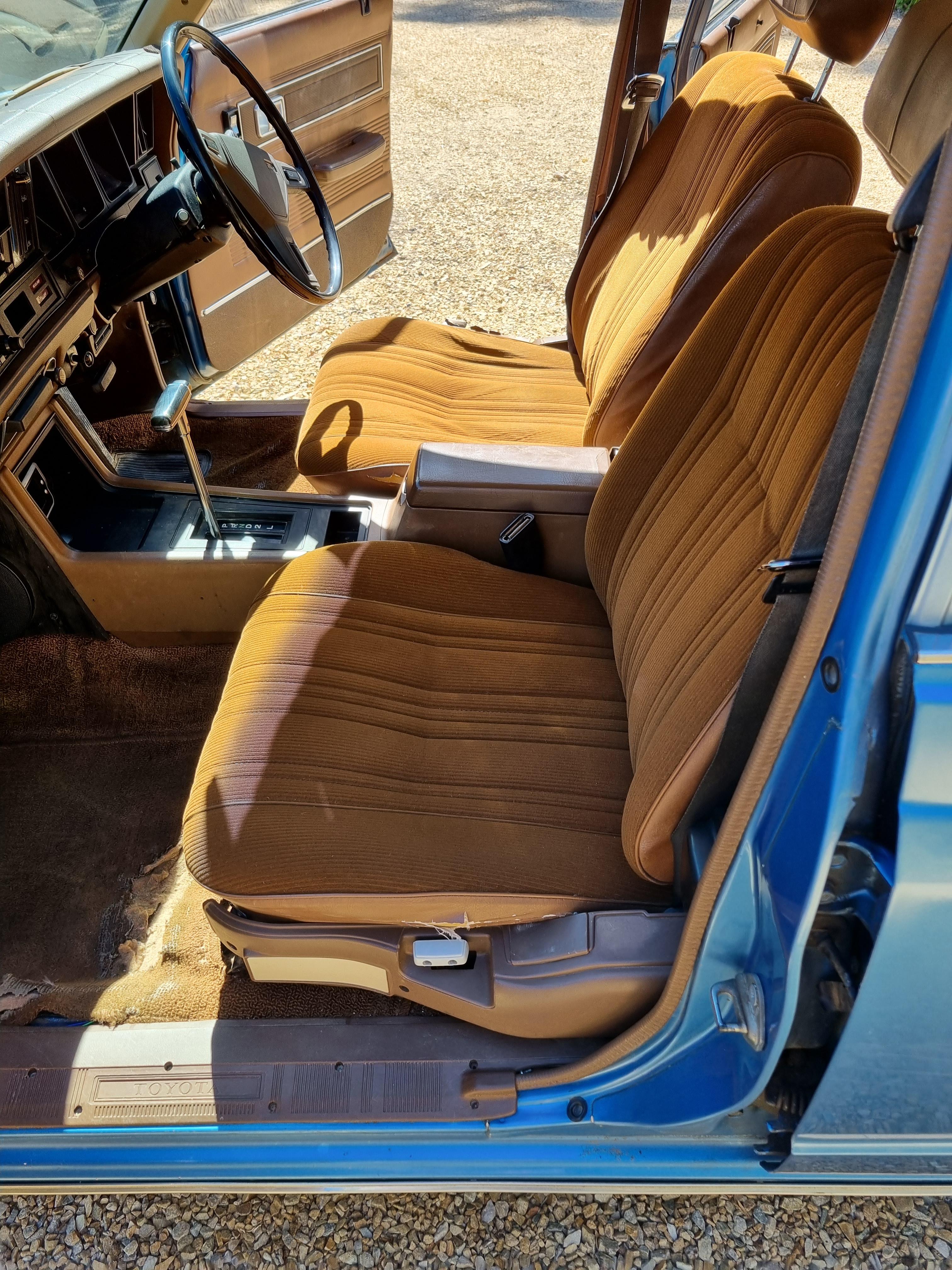 1976 TOYOTA CROWN WAGON