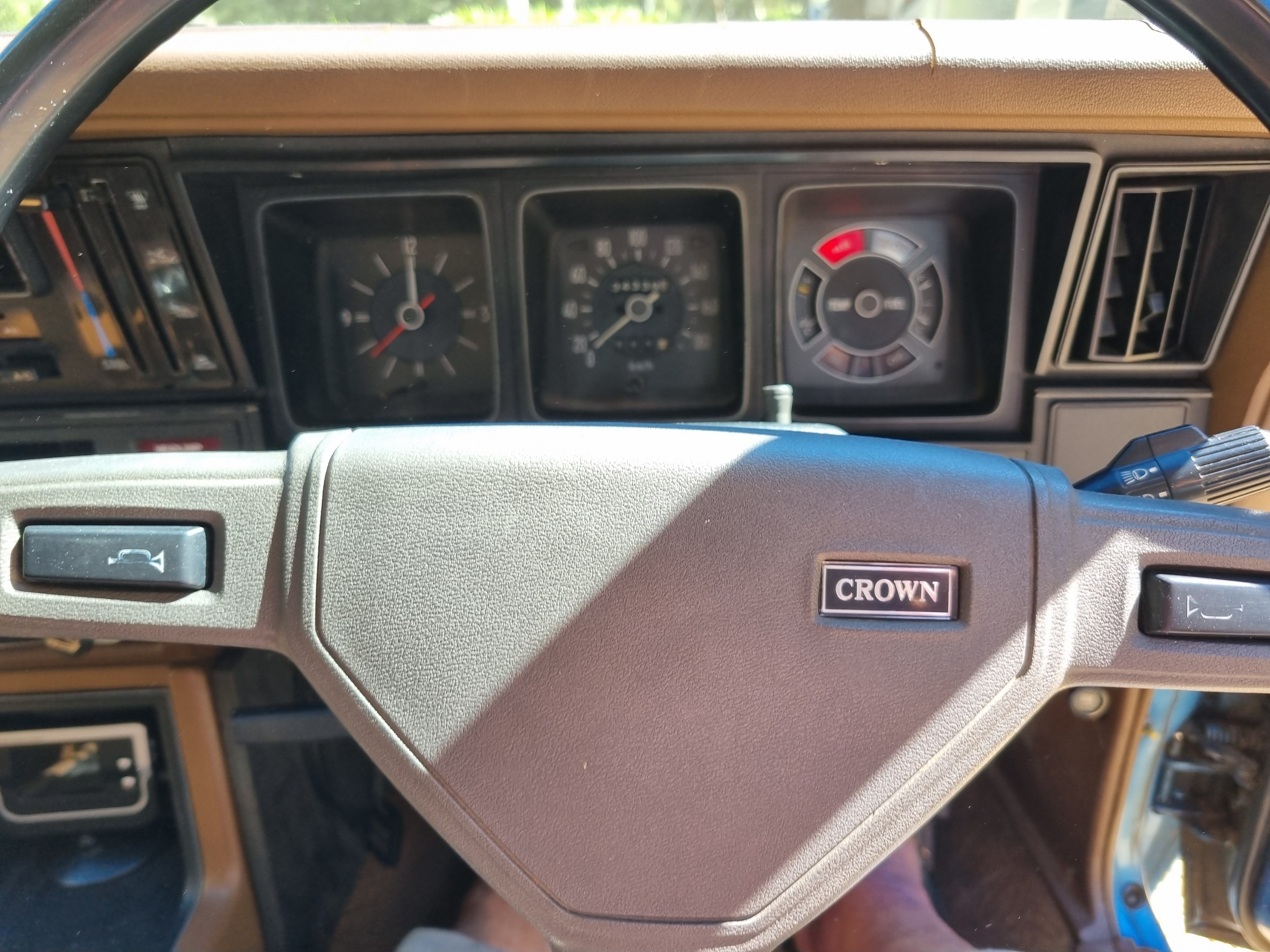 1976 TOYOTA CROWN WAGON