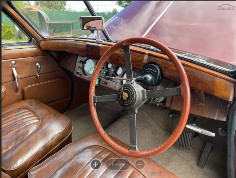 1954 JAGUAR MK VII SEDAN