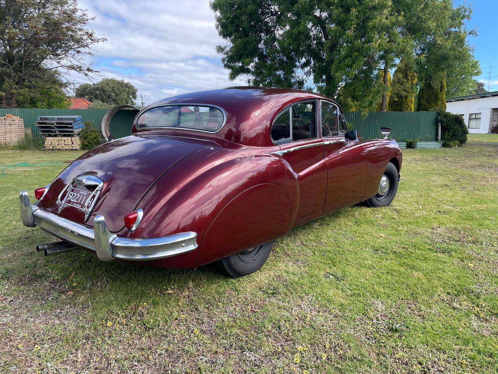 1954 JAGUAR MK VII SEDAN