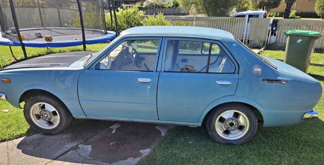 1977 TOYOTA COROLLA KE30 CS 4 SP MANUAL 4D SEDAN