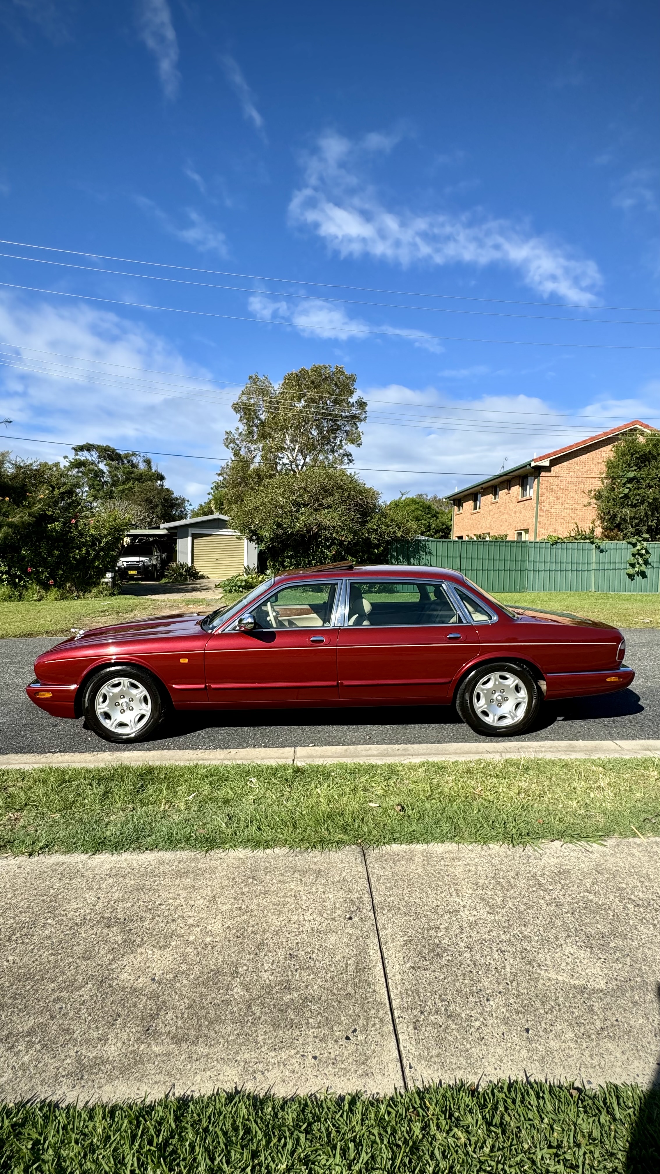 2000 JAGUAR SOVEREIGN 4.0 LWB 5 SP AUTOMATIC 4D SALOON