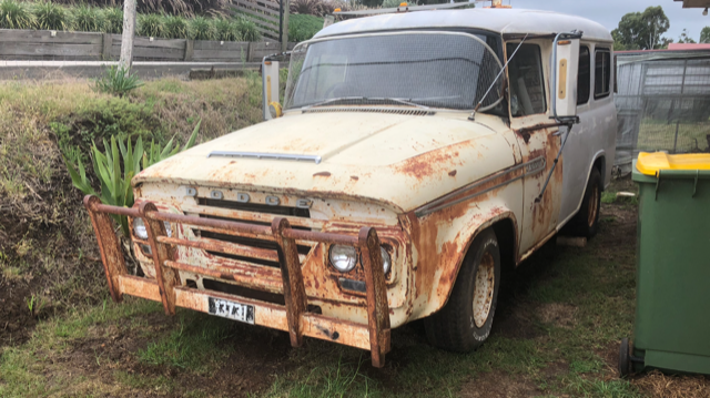 1968 DODGE AT4 114 EX AMBULANCE 
