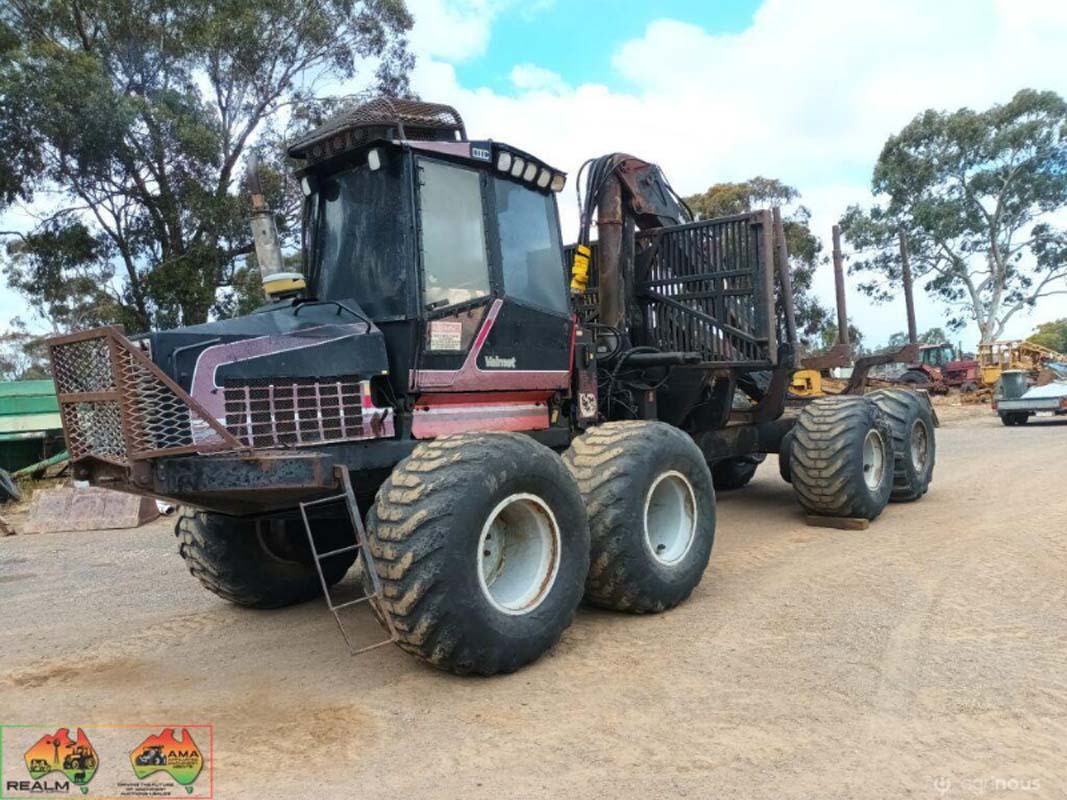 1998 VALMET 890 LOG FORWARDER