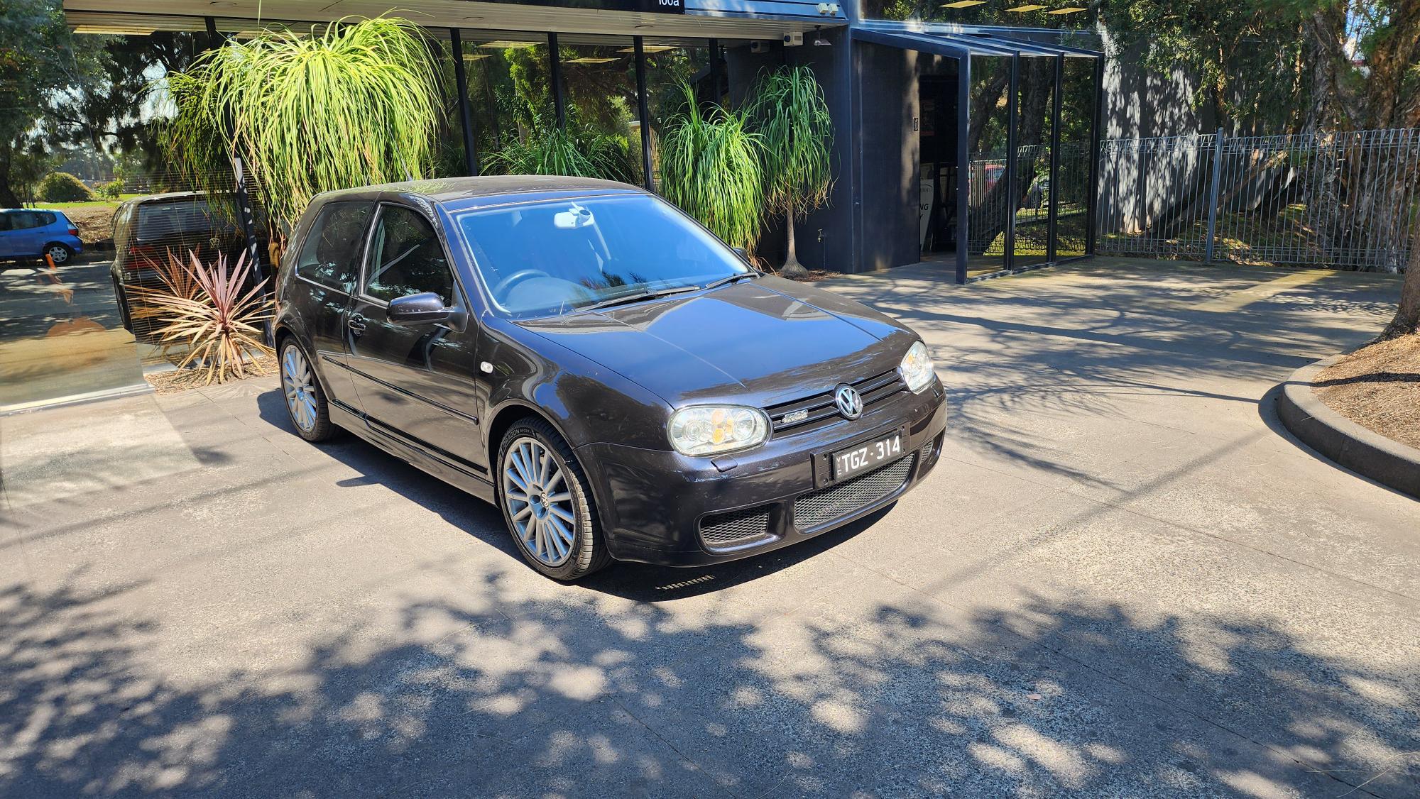 2004 VOLKSWAGEN GOLF R32 MK4 HATCHBACK