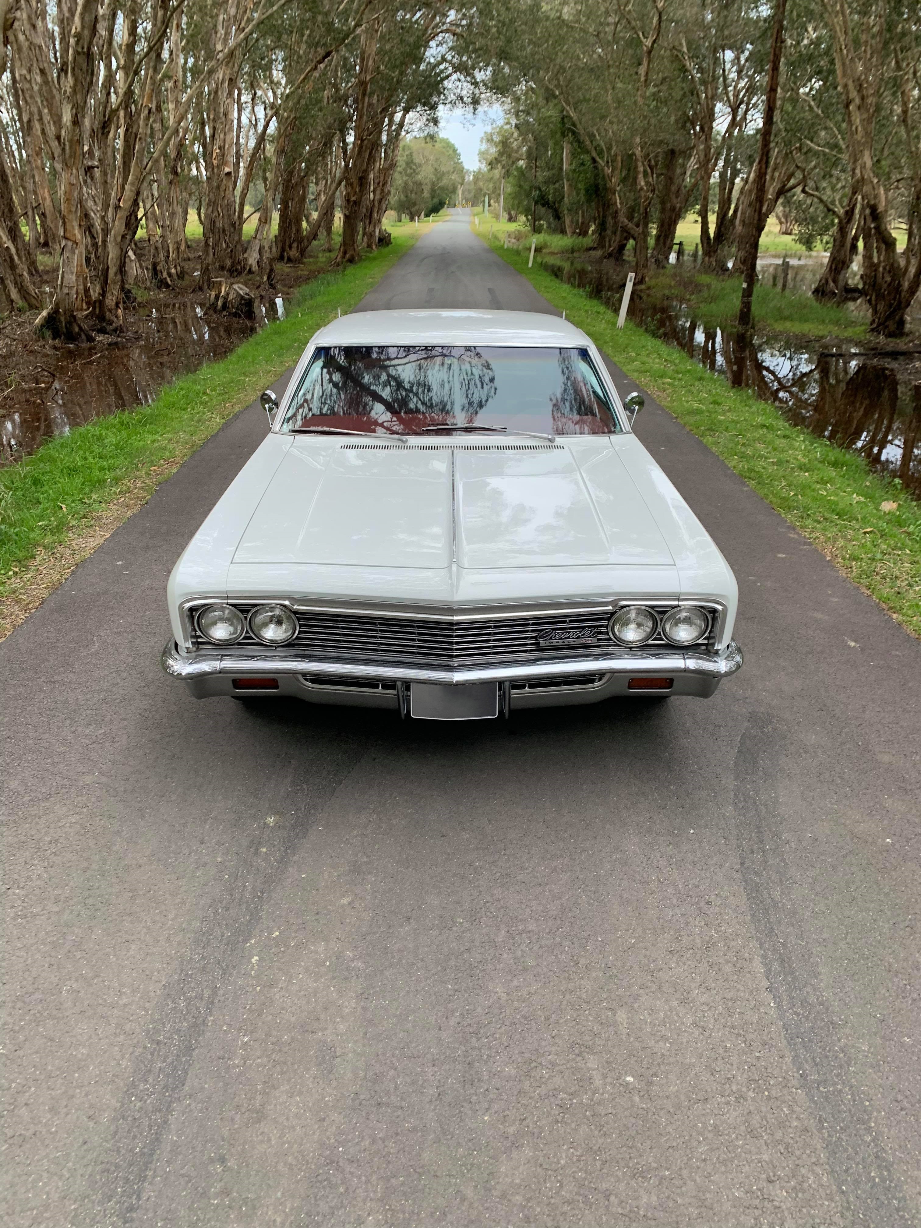 1965 CHEVROLET IMPALA SS LOWRIDER 4 SP AUTOMATIC 2D COUPE