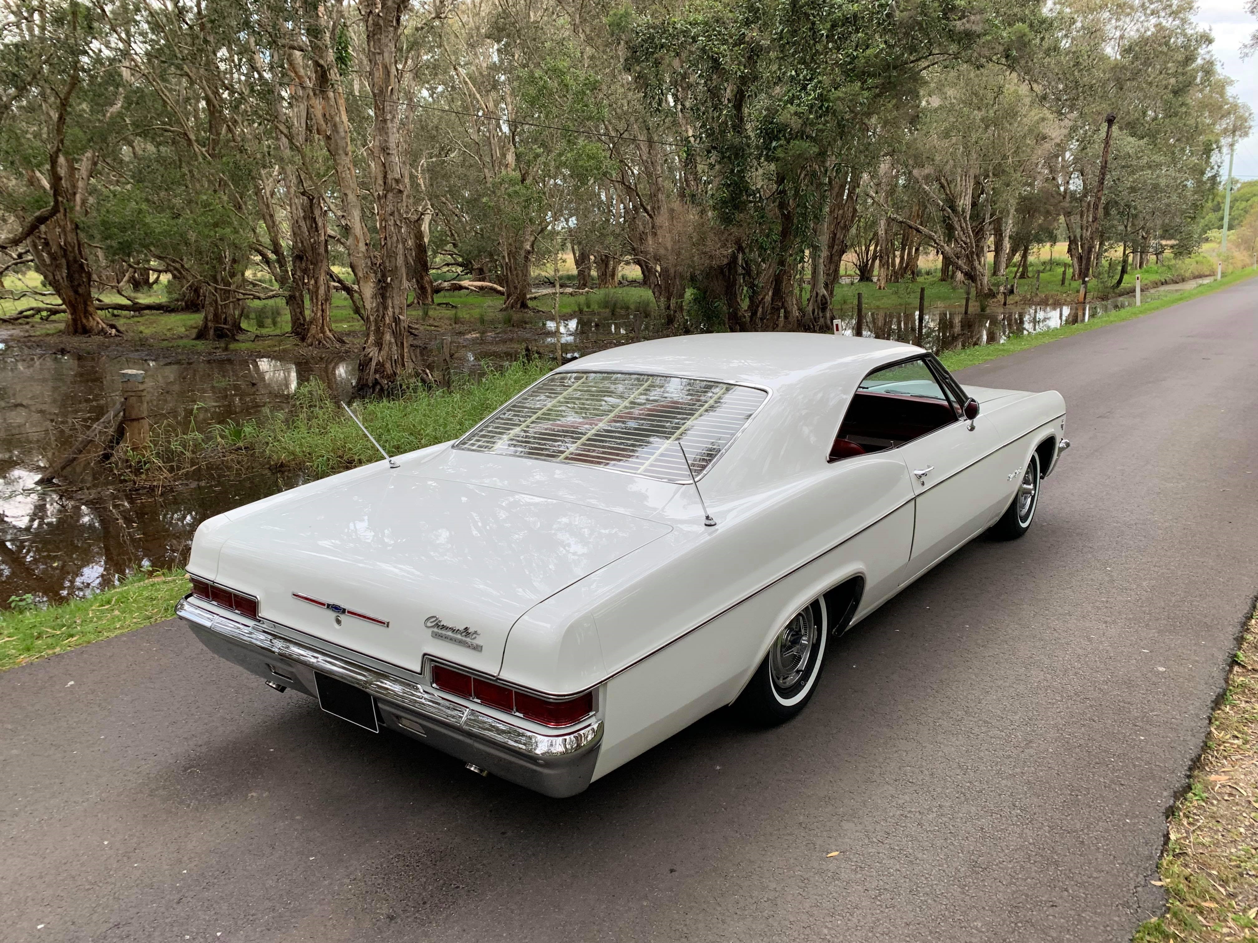 1965 CHEVROLET IMPALA SS LOWRIDER 4 SP AUTOMATIC 2D COUPE
