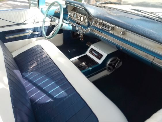 1960 PONTIAC VENTURA VISTA 4 SPD AUTOMATIC SEDAN