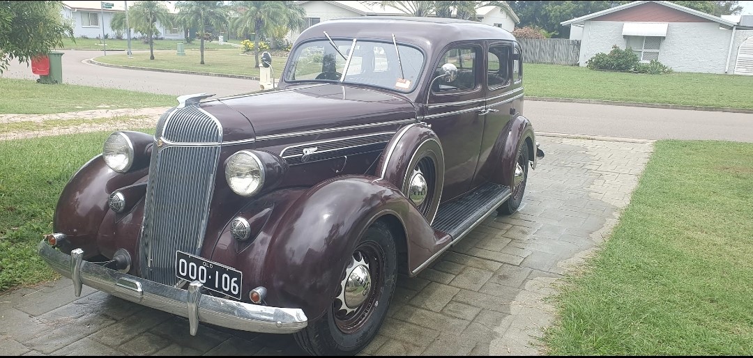 1936 CHRYSLER AIRSTREAM C8 SEDAN