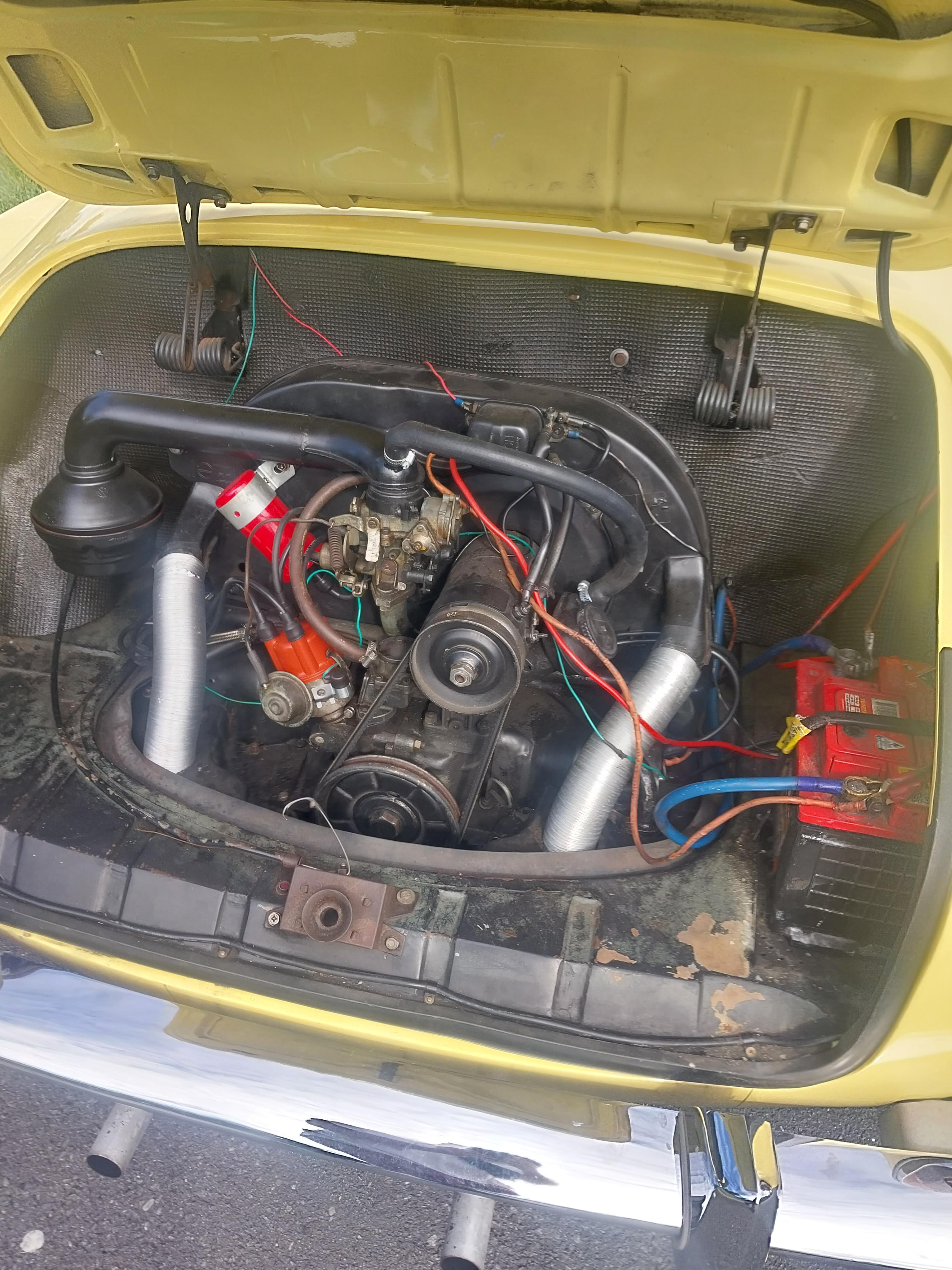 1960 VOLKSWAGEN KARMANN GHIA 4 SP MANUAL 2D COUPE