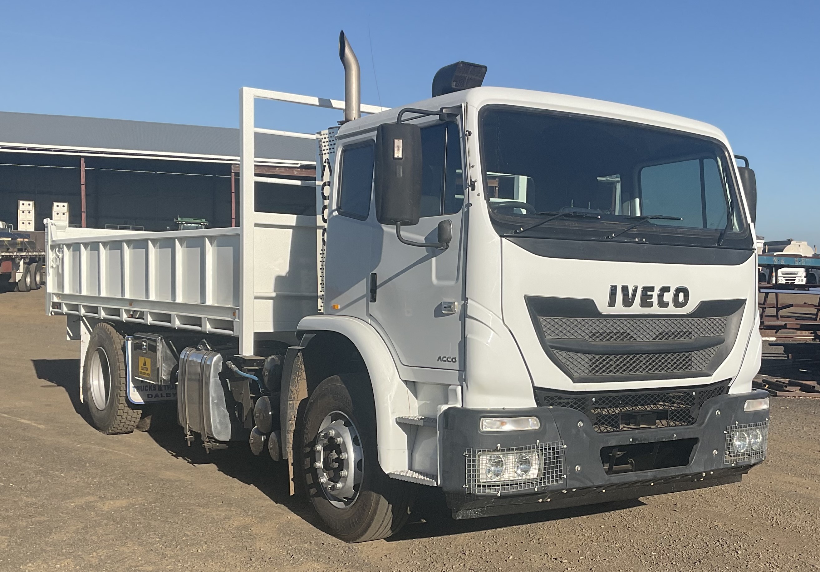 2014 IVECO ACCO 2350 4X2 TIPPER