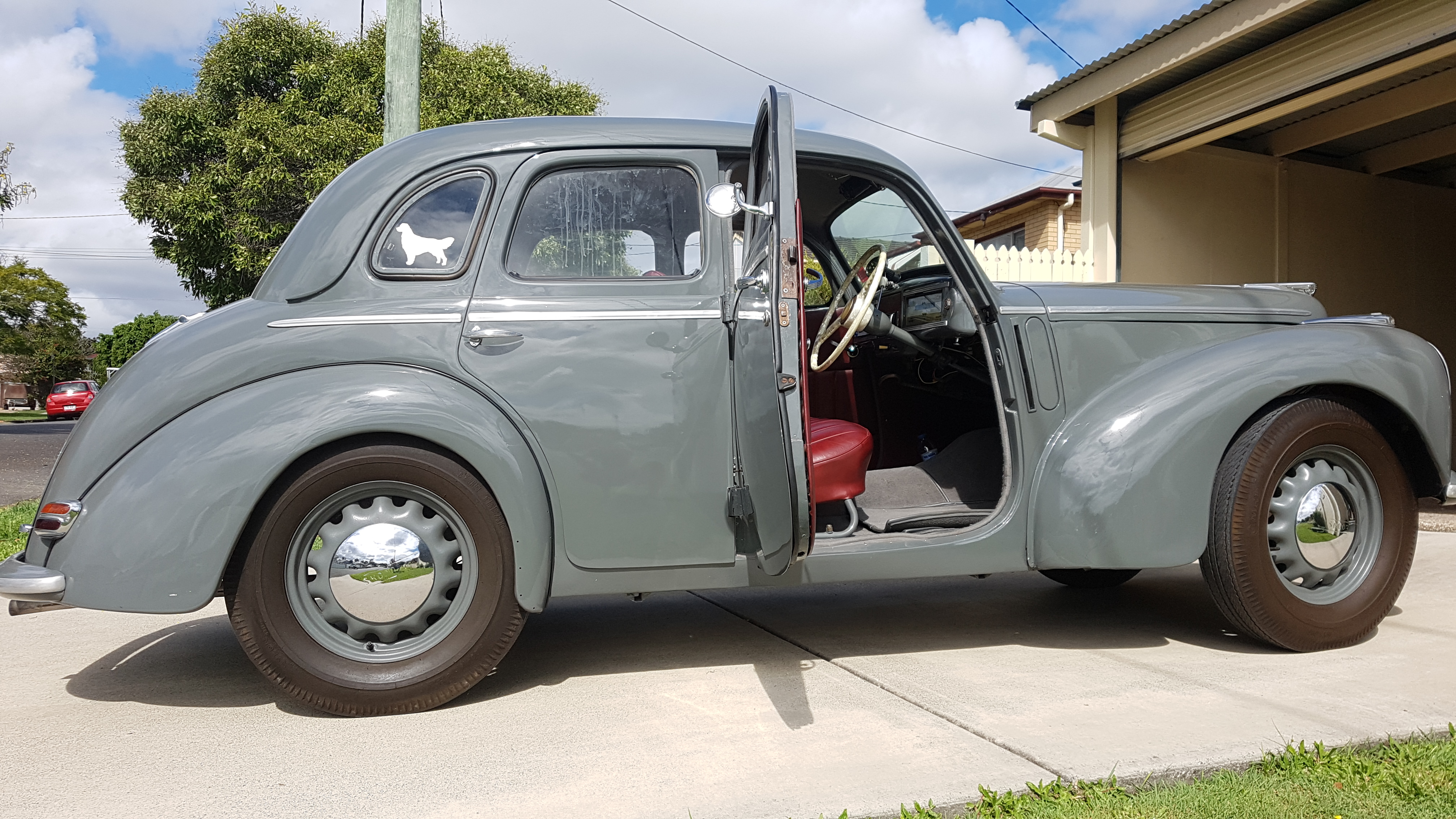 1951 SKODA 1102 SEDAN