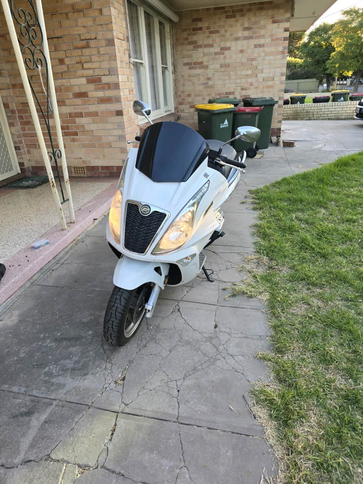 2013 CF MOTO JETMAX 250 SCOOTER