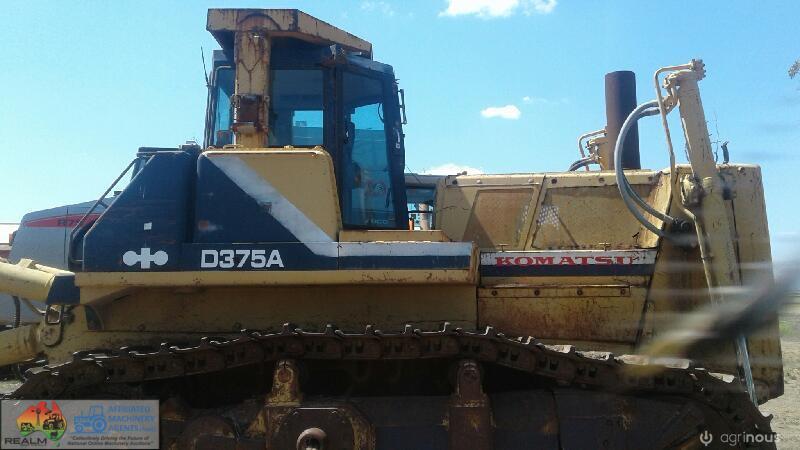Komatsu D375A Dozer