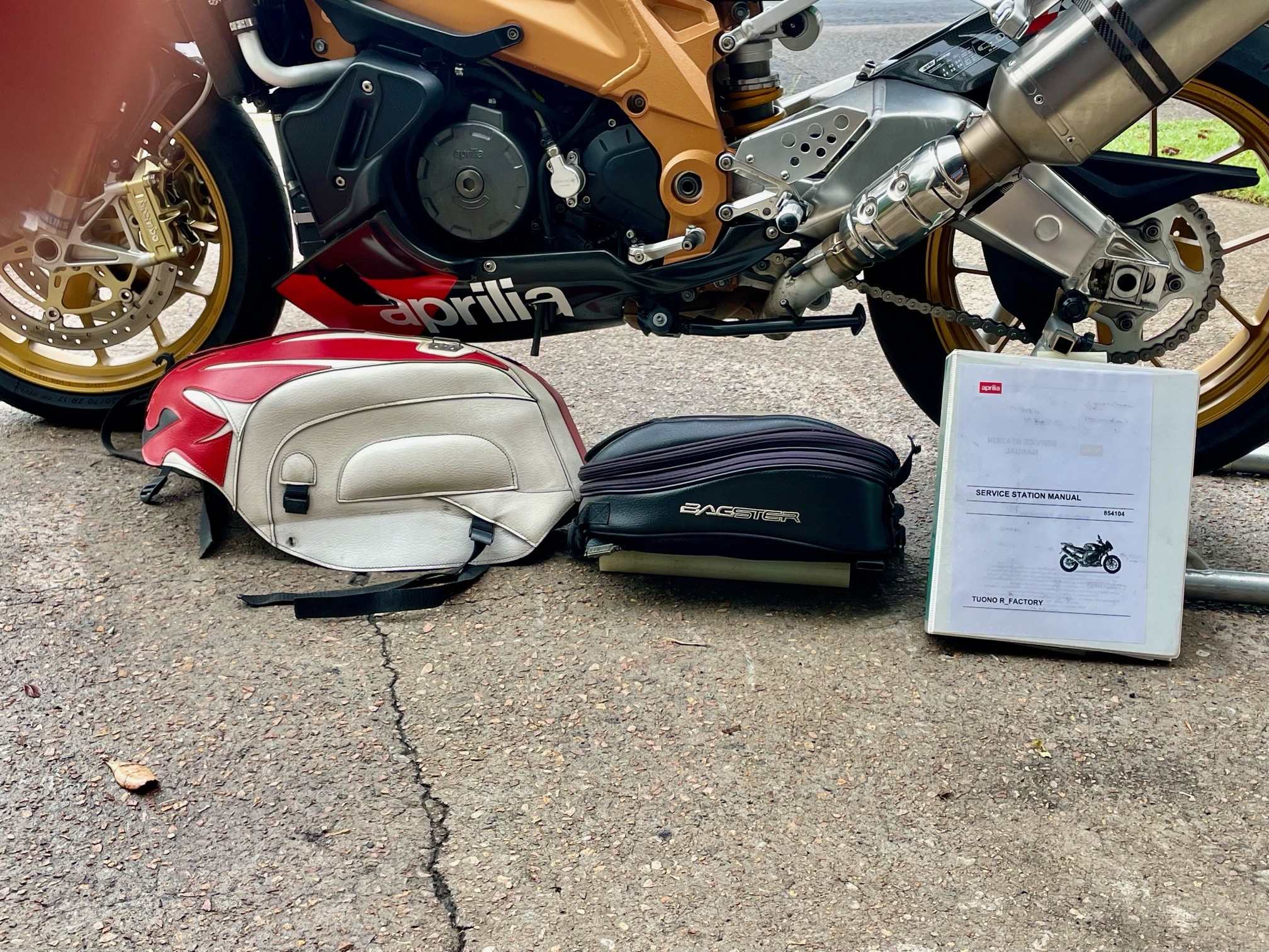 2008 APRILIA RSV 1000 R TUONO FACTORY