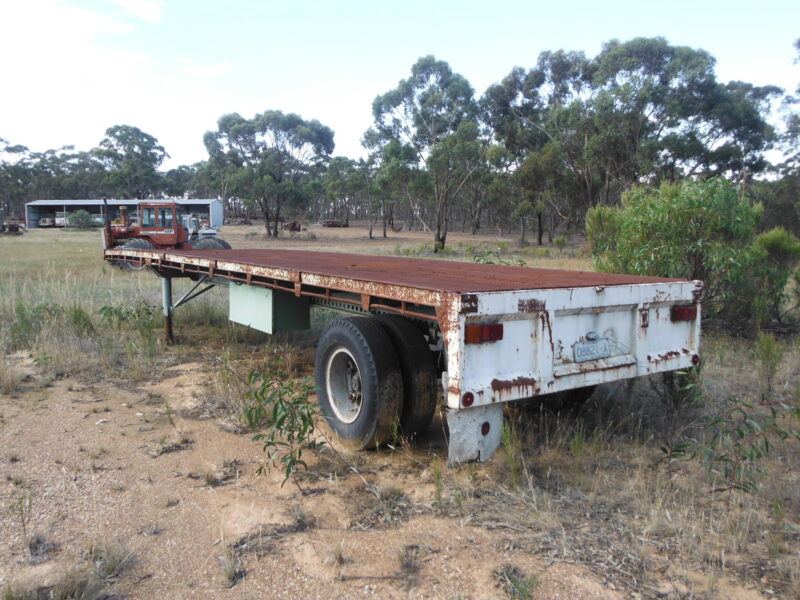 FREIGHTER SINGLE AXLE 34' FLAT TOP TRAILER