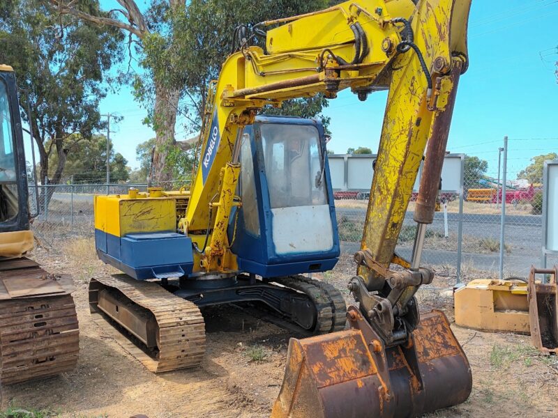 Kobelco K903 Excavator