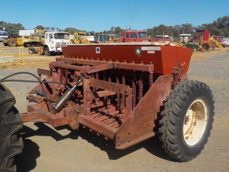 Duncan 730 Multi Seeder